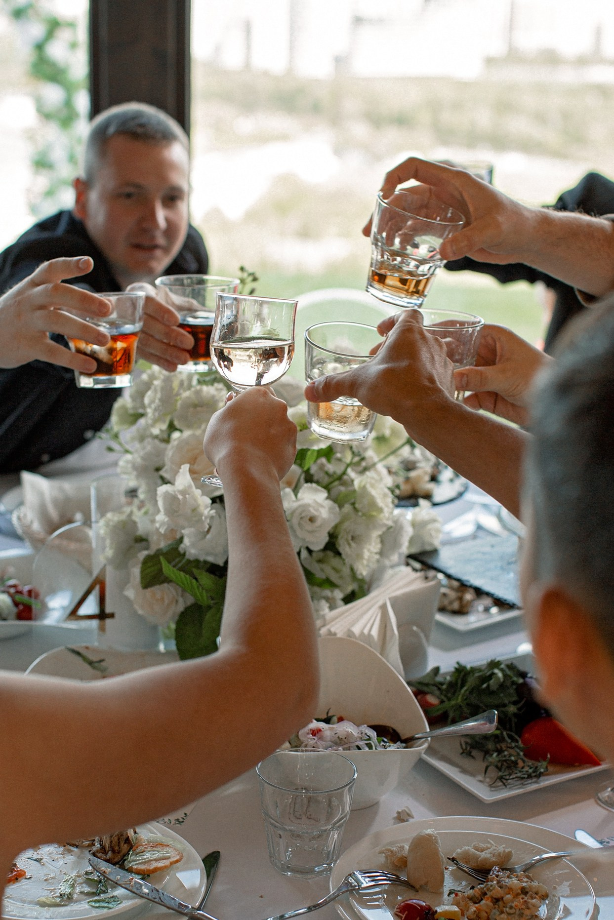 Свадьба на природе. Свадебный и портретный фотограф Москва