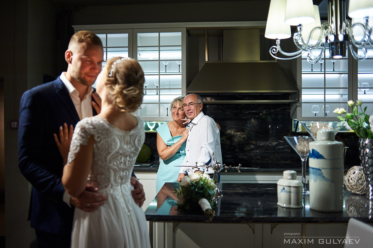 Свадебная фотосессия в мебельном салоне Calipso