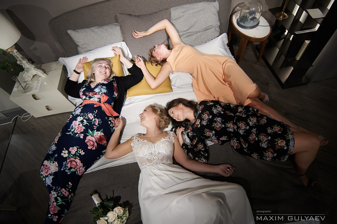 Свадебная фотосессия в мебельном салоне Calipso