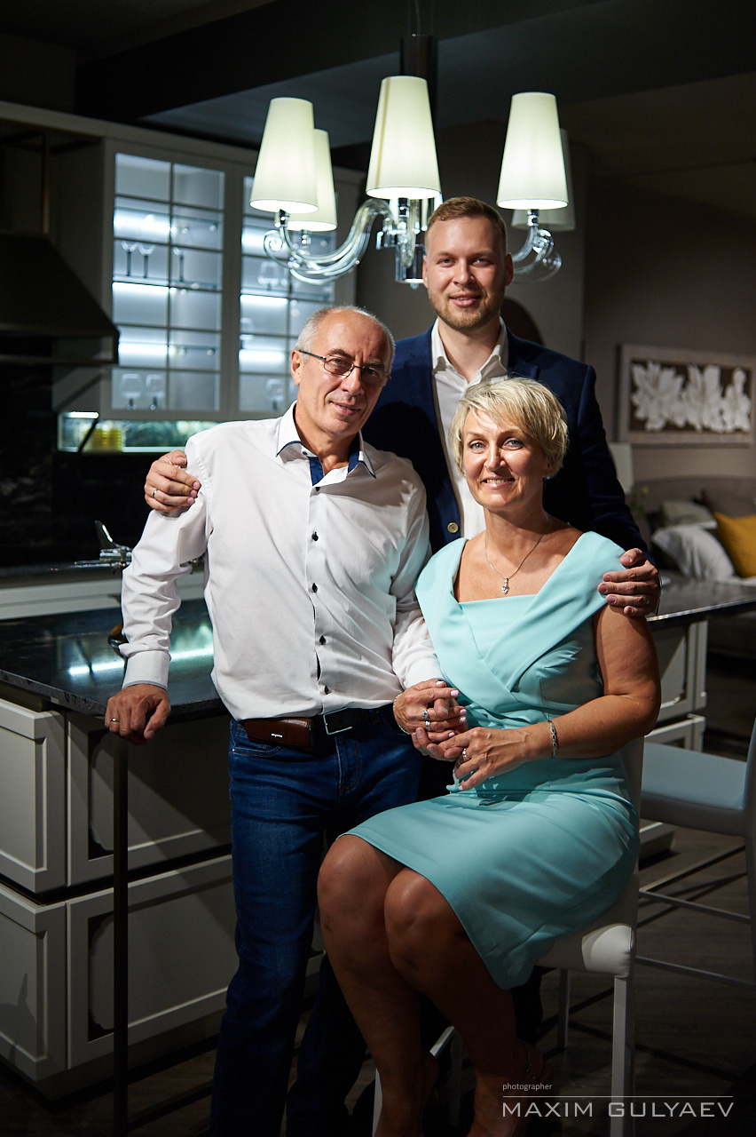 Свадебная фотосессия в мебельном салоне Calipso