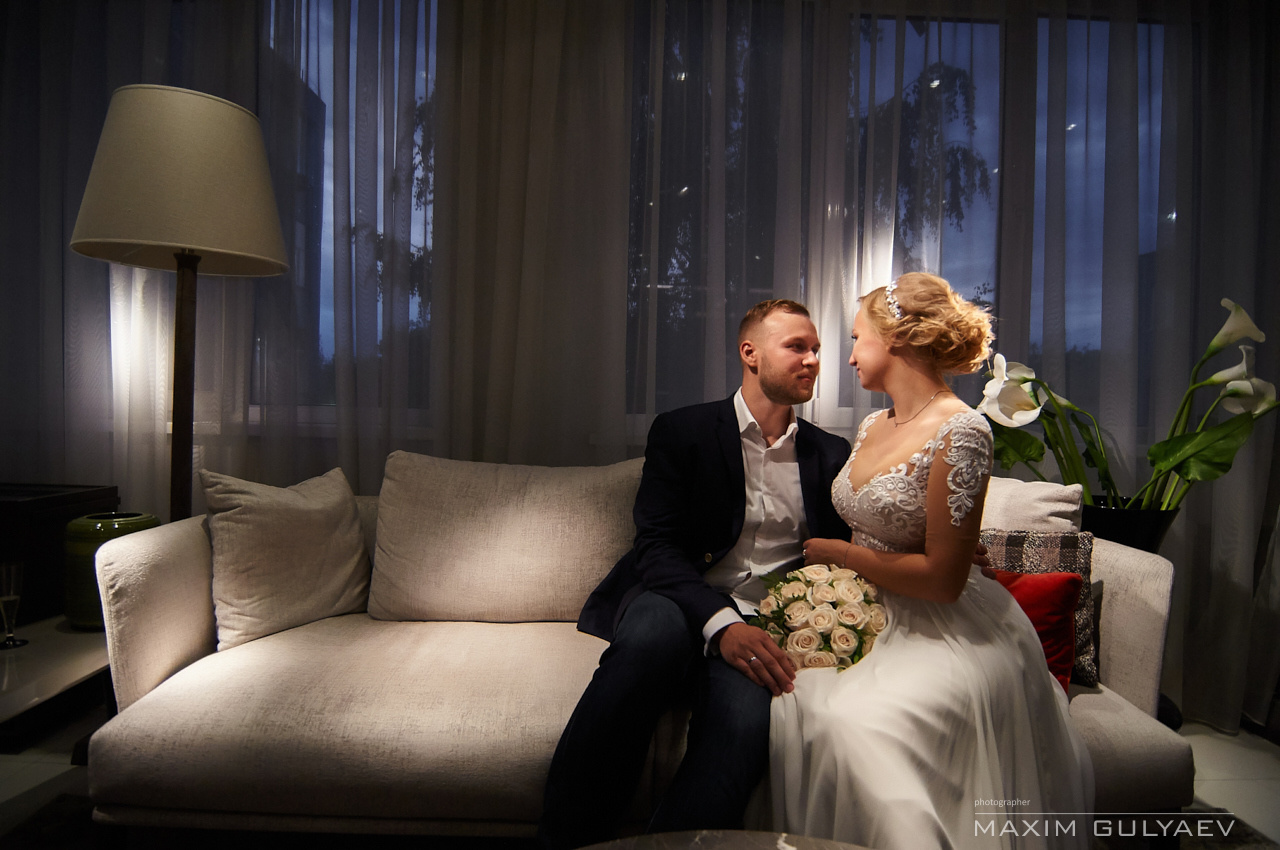 Свадебная фотосессия в мебельном салоне Calipso