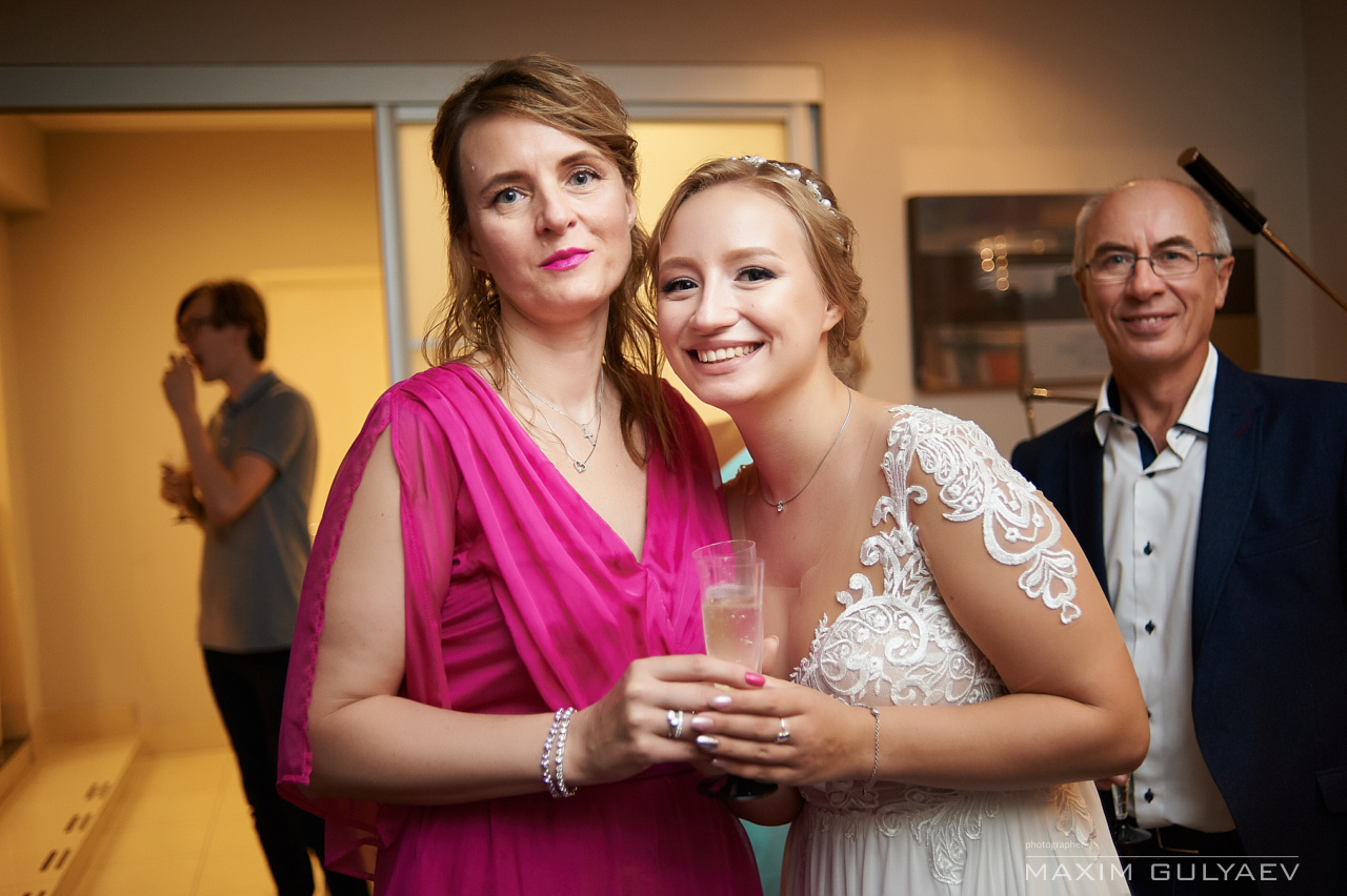 Свадебная фотосессия в мебельном салоне Calipso