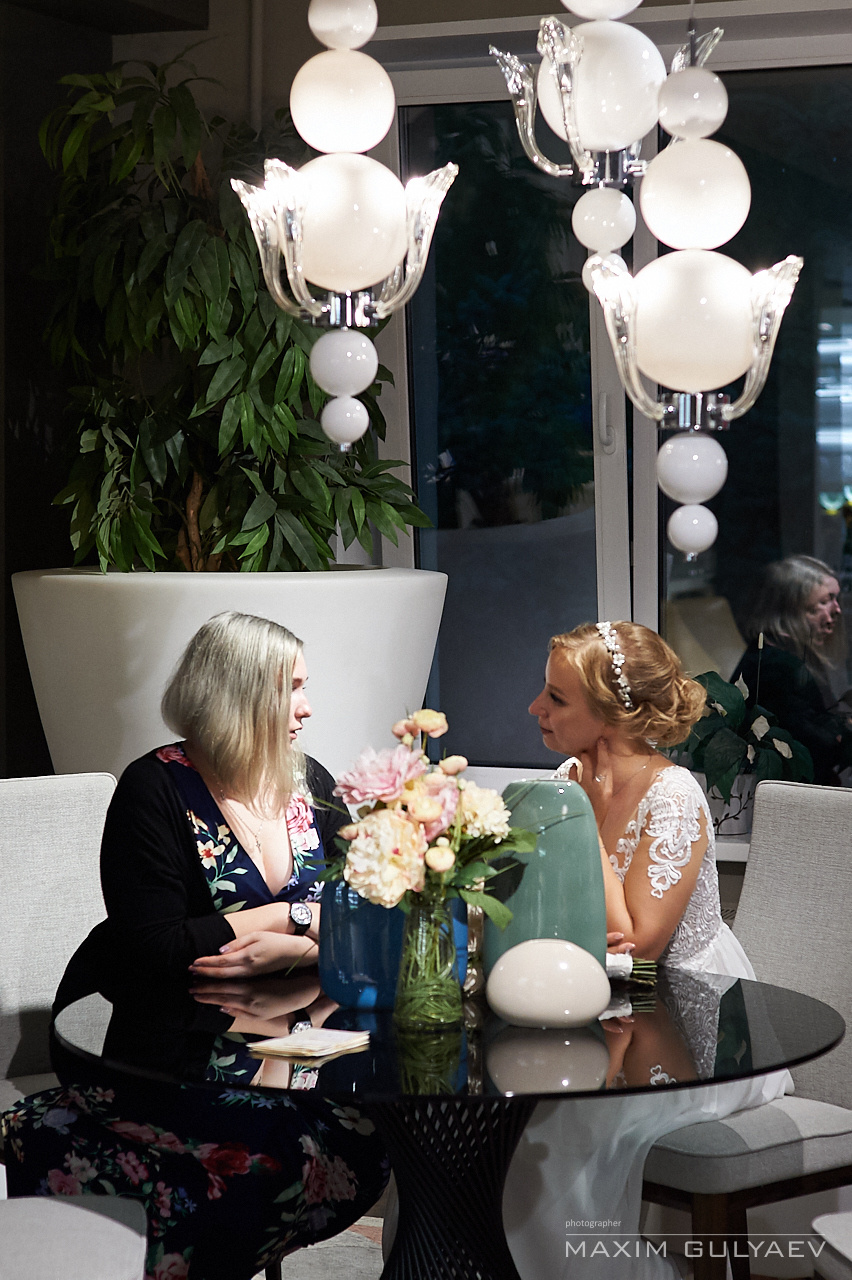 Свадебная фотосессия в мебельном салоне Calipso