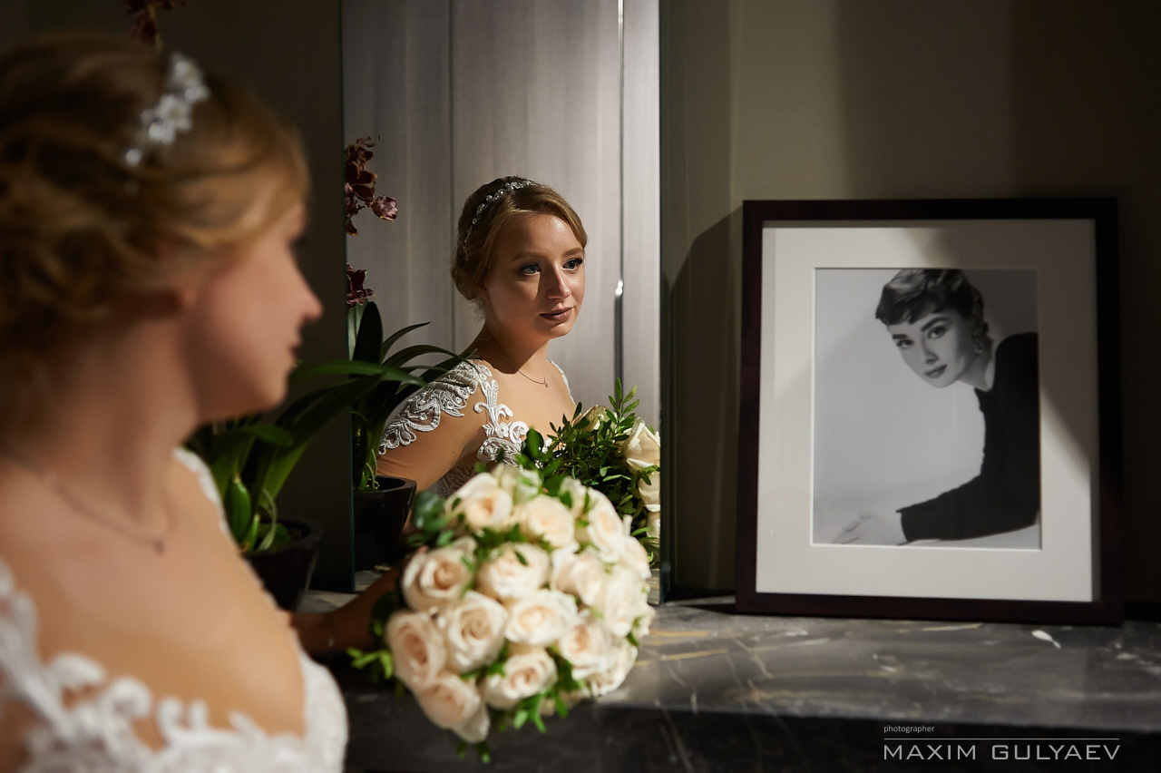 Свадебная фотосессия в мебельном салоне Calipso