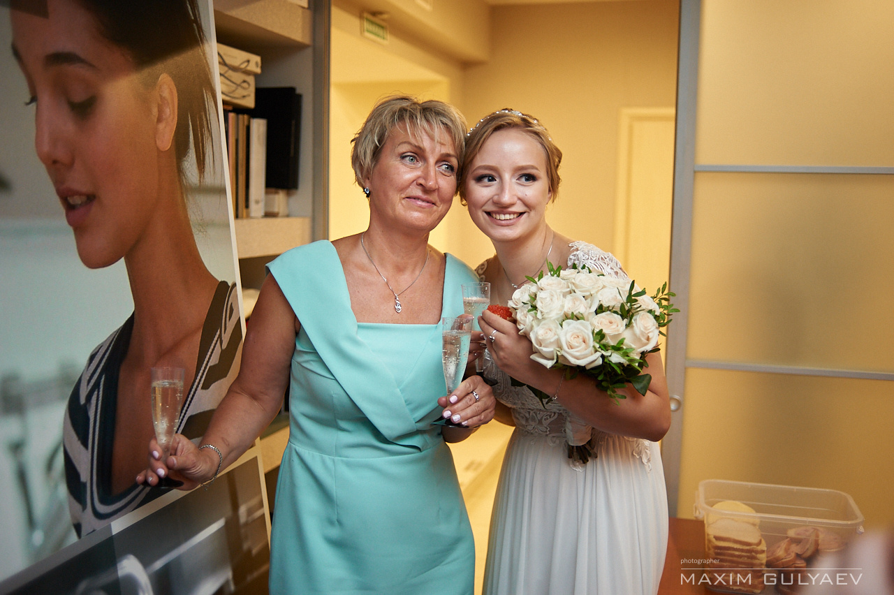 Свадебная фотосессия в мебельном салоне Calipso