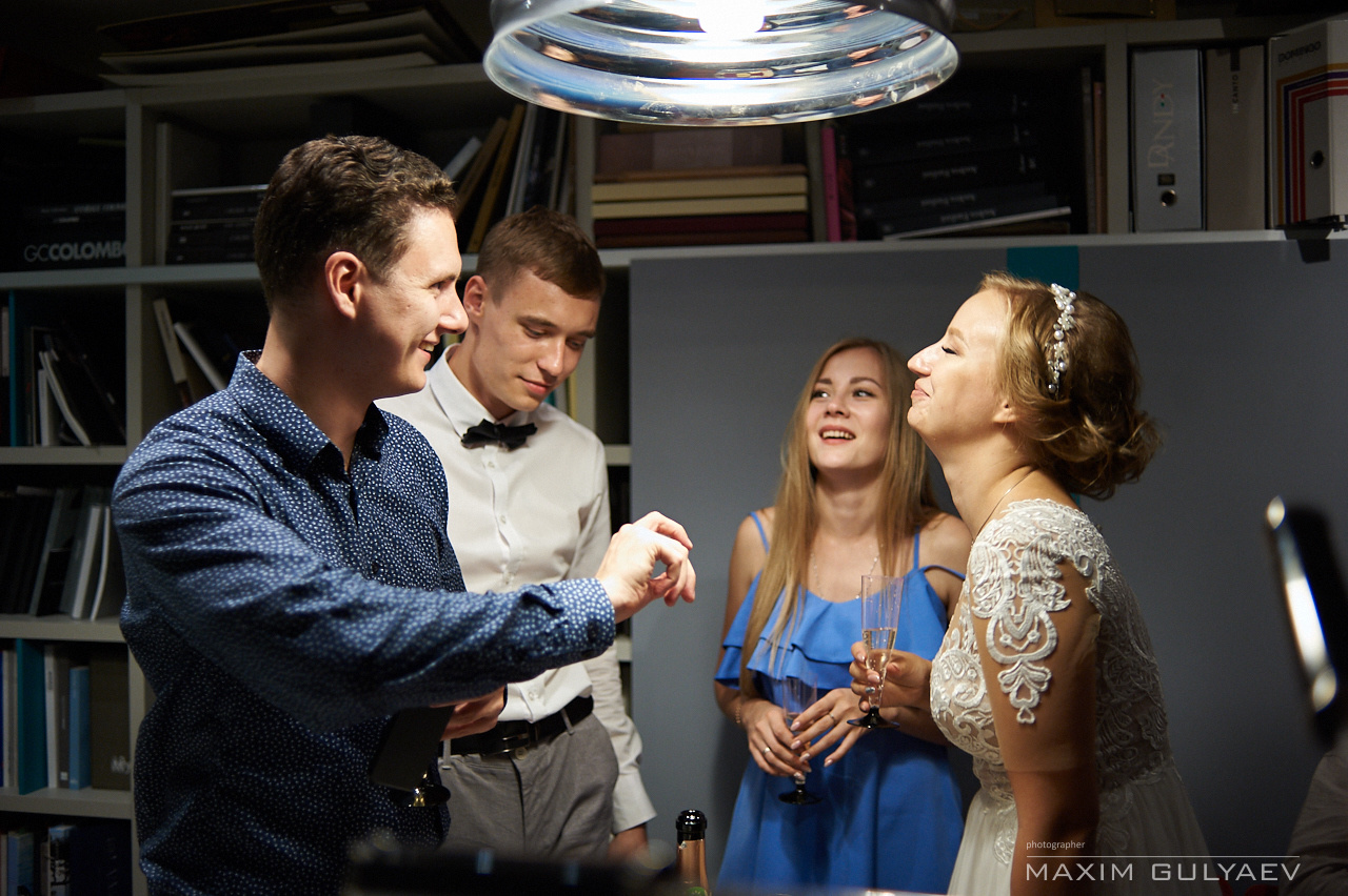 Свадебная фотосессия в мебельном салоне Calipso