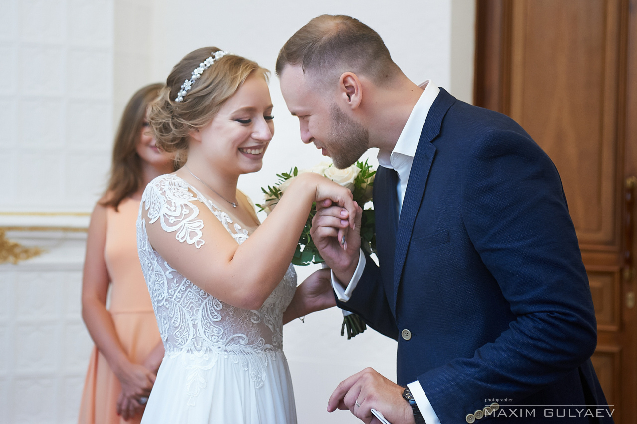 Свадебная фотосессия в мебельном салоне Calipso