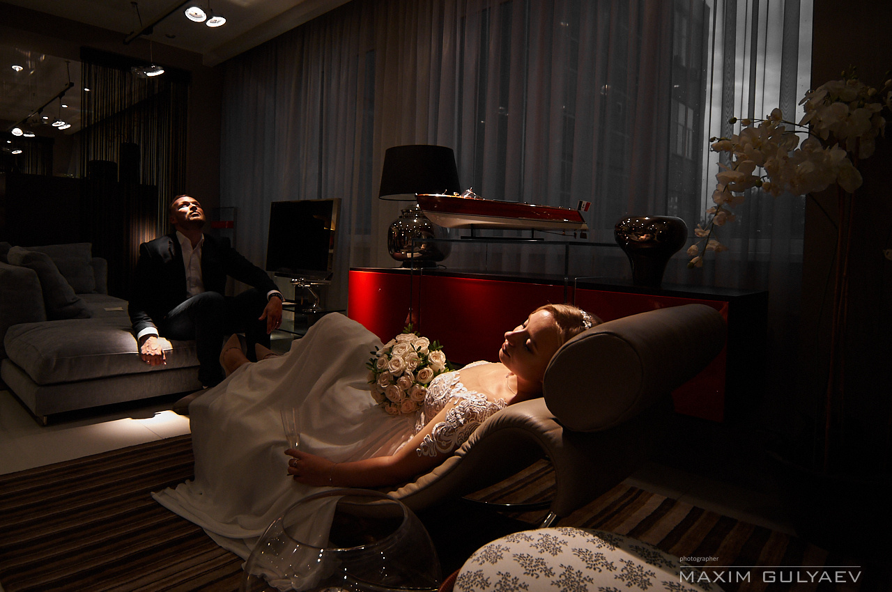 Свадебная фотосессия в мебельном салоне Calipso