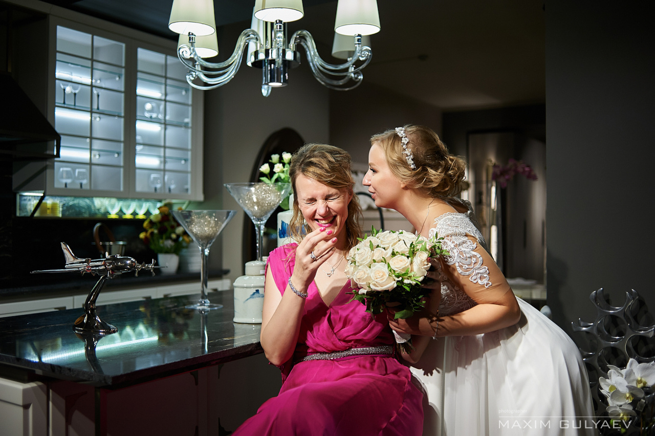 Свадебная фотосессия в мебельном салоне Calipso