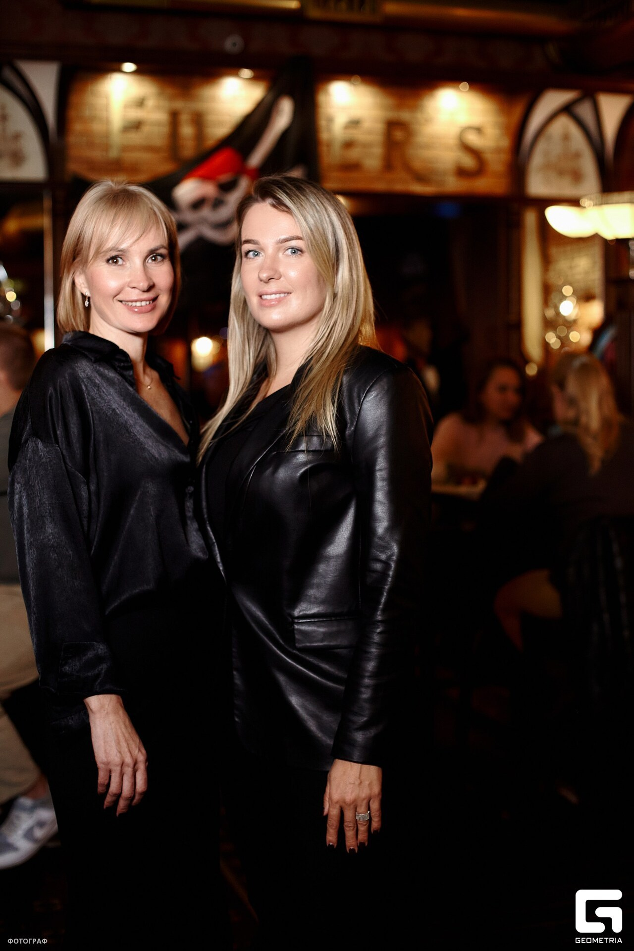 Пиратская вечеринка в ресторане FULLER’S. Виктория Ларина — Портретный профессиональный фотограф в Иркутске