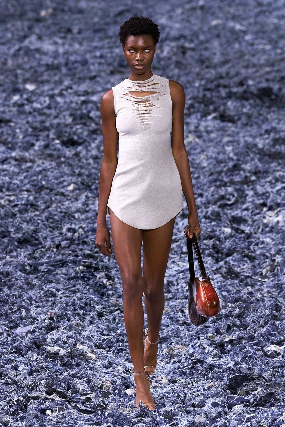 Вдохновляющая коллекция Diesel: тренды деним с Недели моды в Милане весна-лето 2025 — Школа для девочек «Само Совершенство». Школа для девочек во Владивостоке — Само Совершенство