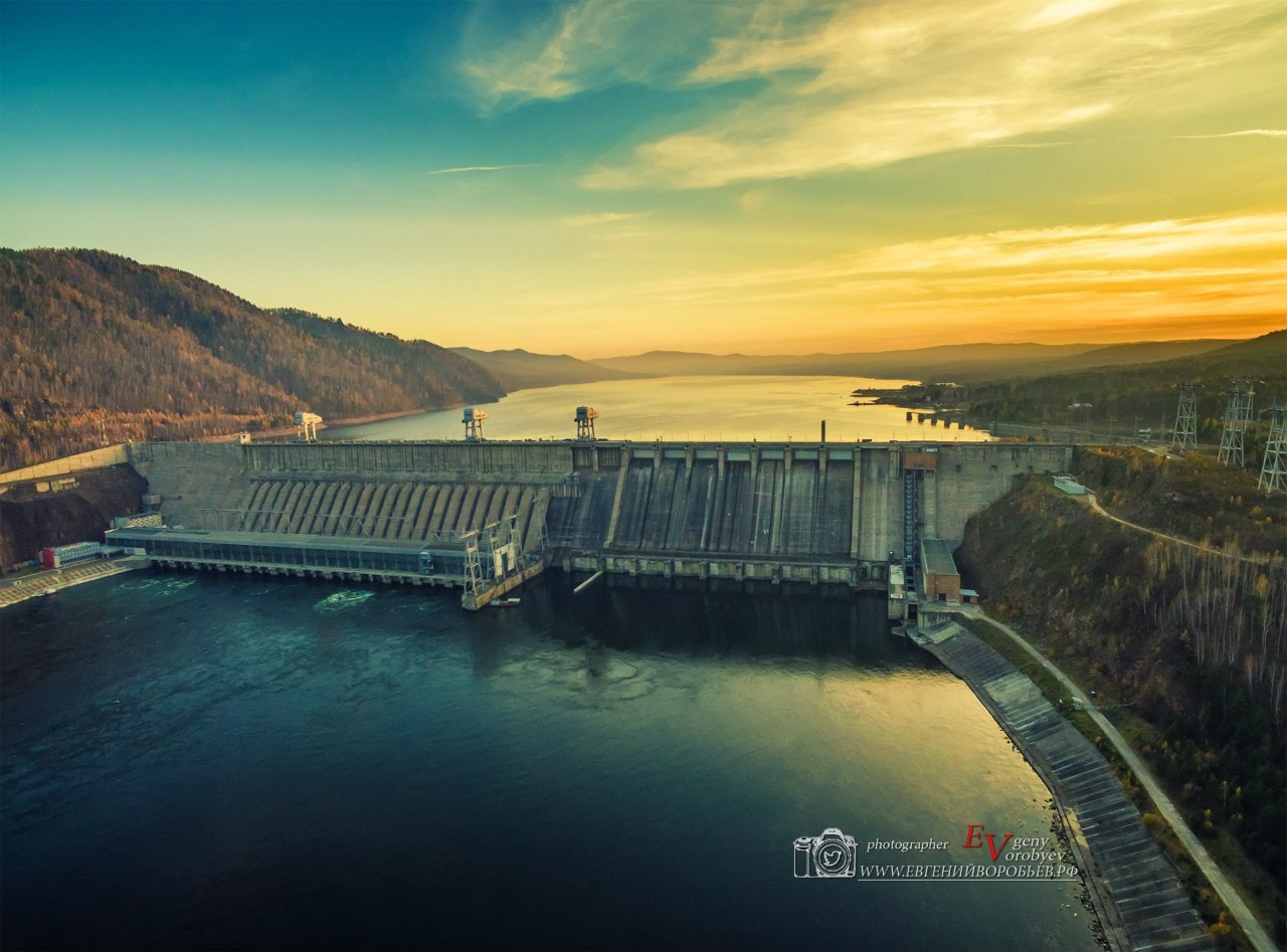Аэросъёмка фото видео с квадрокоптера FPV дрона в Красноярске фотосъёмка монтаж видеоролика