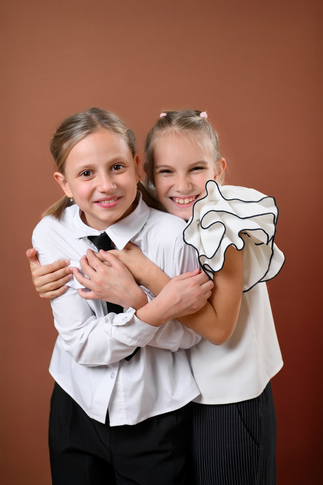 Школьная фотосъемка для выпускного альбома 4 класса. Выпускные альбомы Искитим Бердск Новосибирск