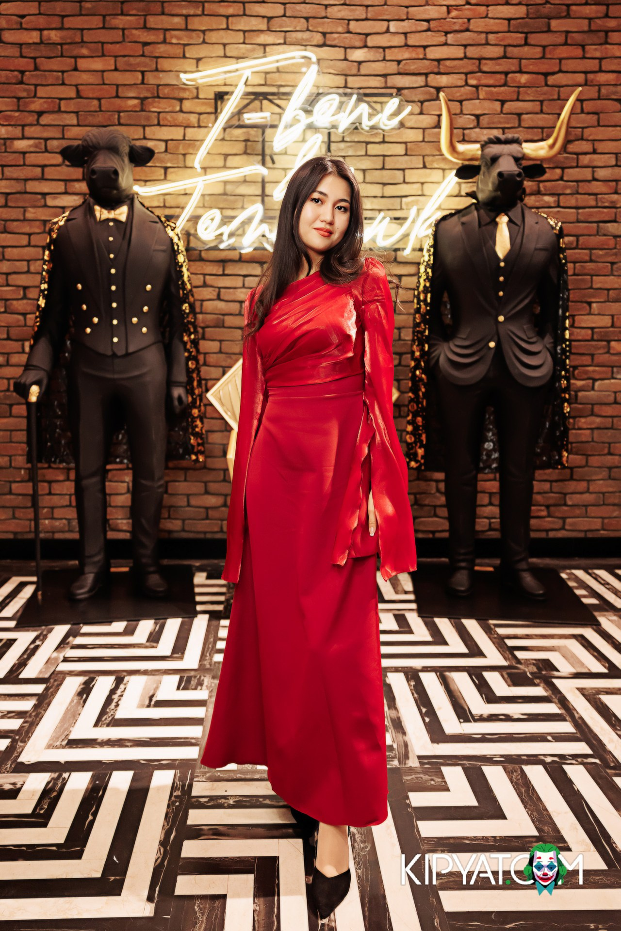 ZIYAFET MEAT HOUSE. КИПЯТКОМ АЛМАТЫ!