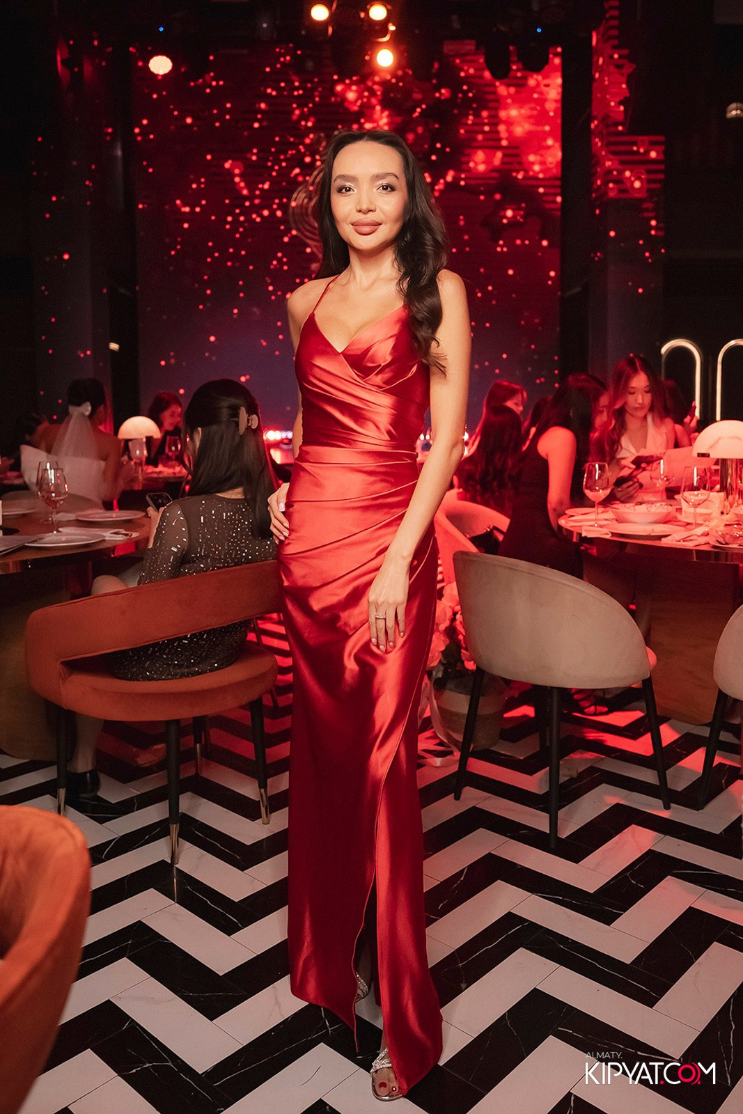 QUEEN. КИПЯТКОМ АЛМАТЫ!