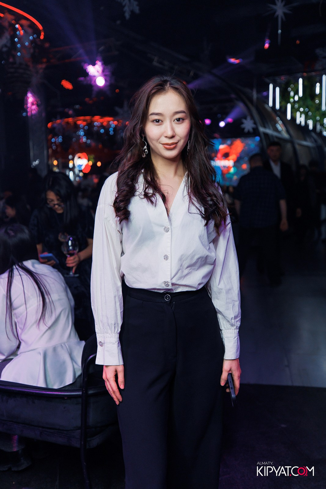 FRIENDS BAR & TERRACE. КИПЯТКОМ АЛМАТЫ!