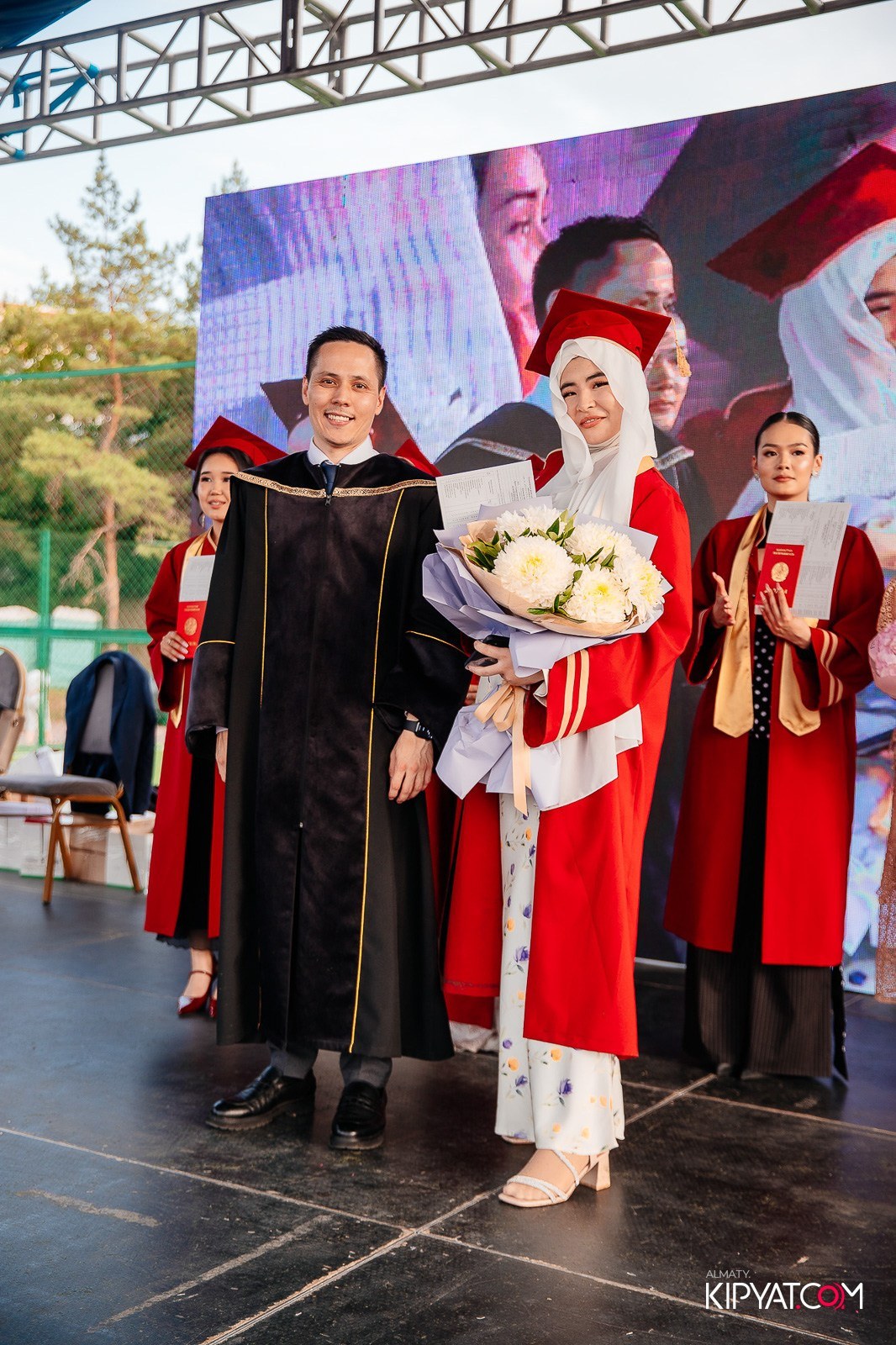 ВРУЧЕНИЕ ДИПЛОМОВ — НАРХОЗ КОЛЛЕДЖ. Part 3. КИПЯТКОМ АЛМАТЫ!