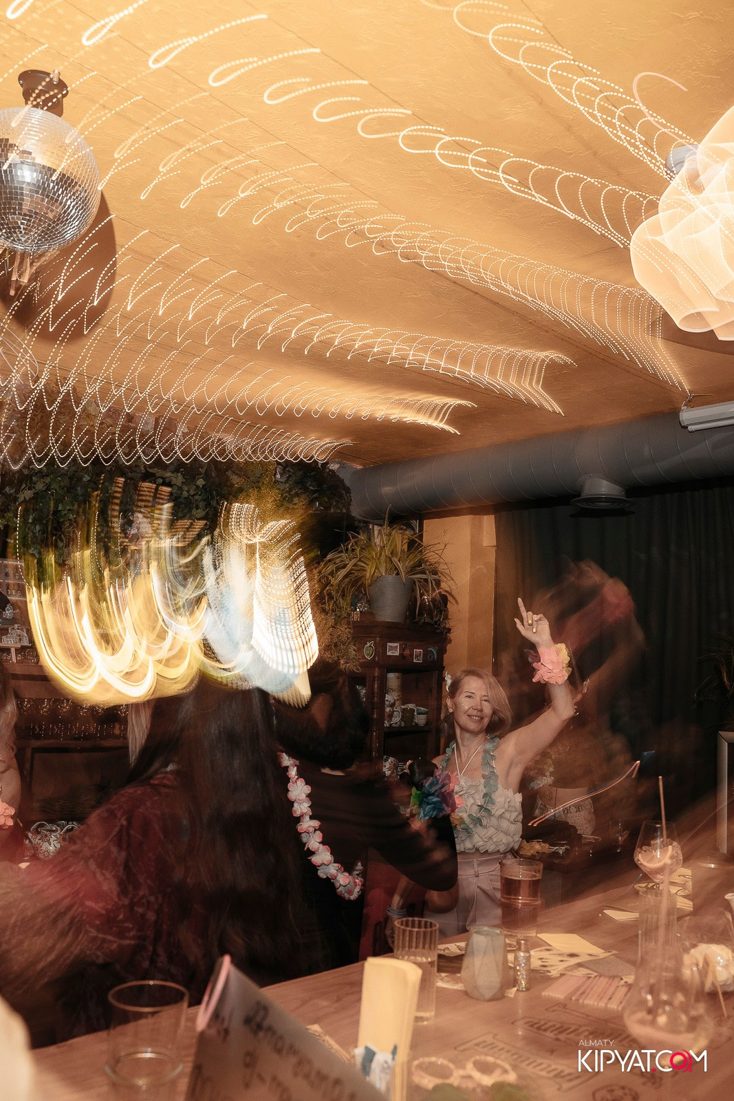 RE: SET. КИПЯТКОМ АЛМАТЫ! Фотосъемка мероприятий в Алматы