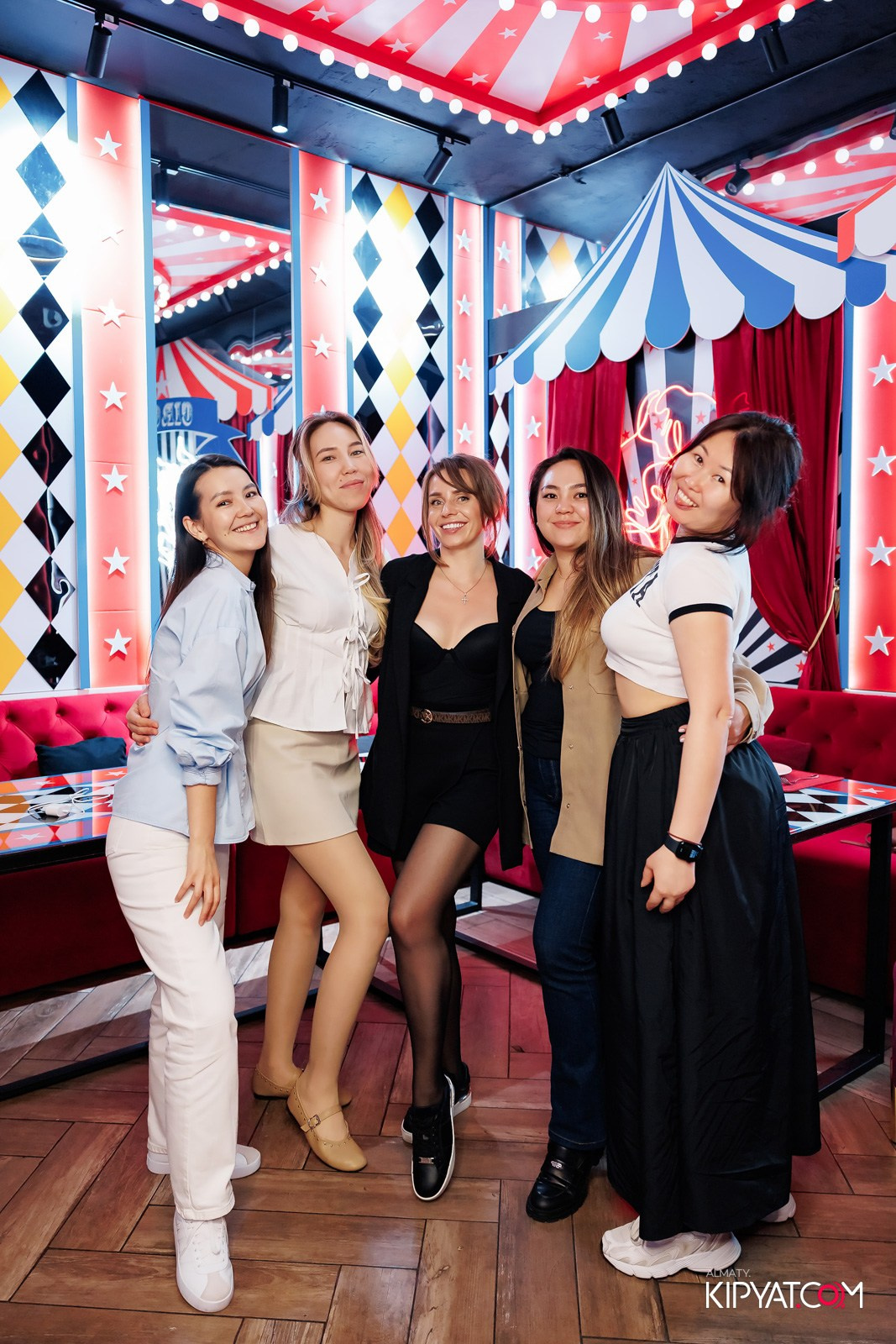 ЗАЯ, НА БИС. КИПЯТКОМ АЛМАТЫ!