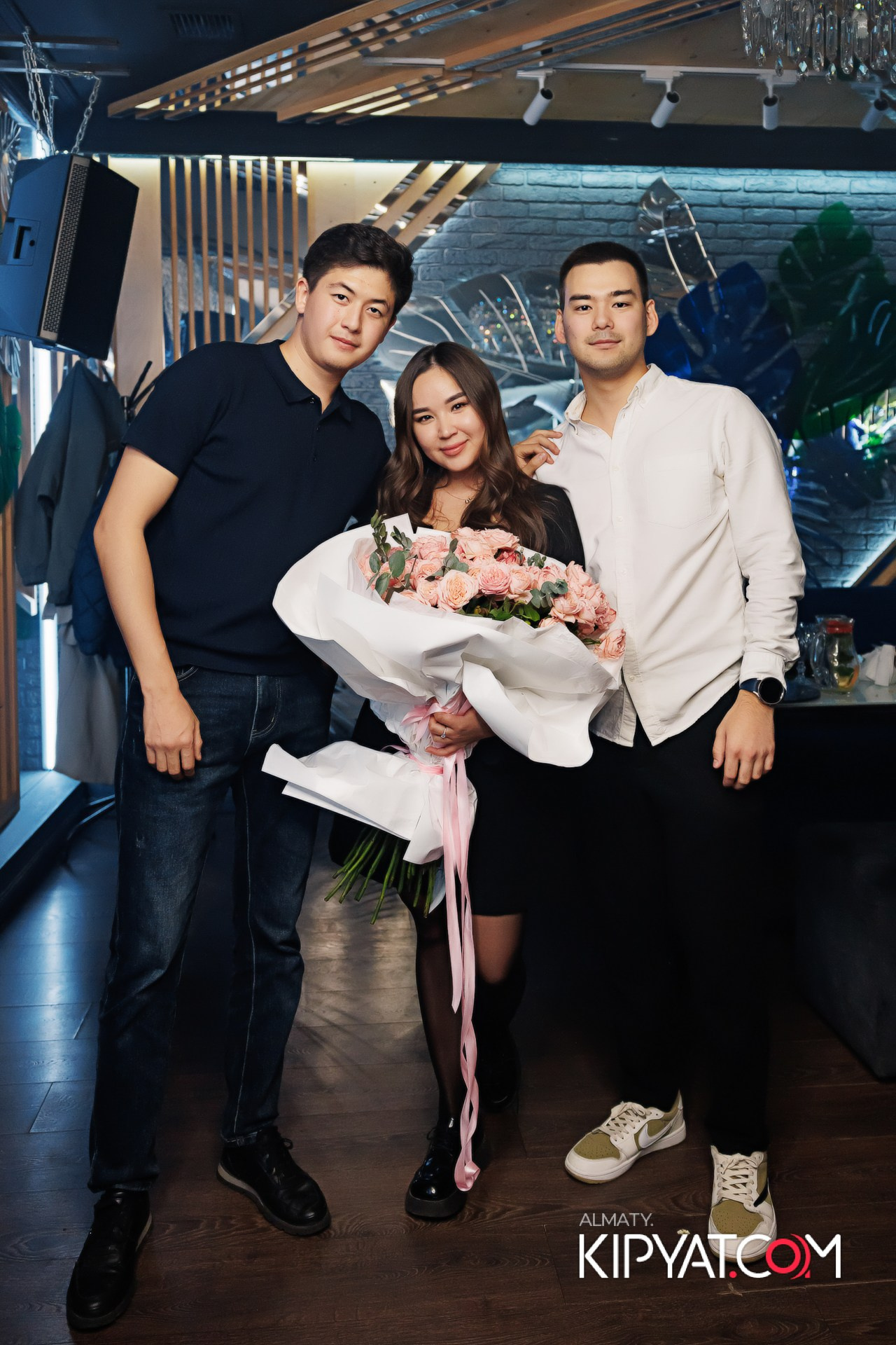 УХО И МЕДВЕДЬ НА ГАГАРИНА. КИПЯТКОМ АЛМАТЫ!