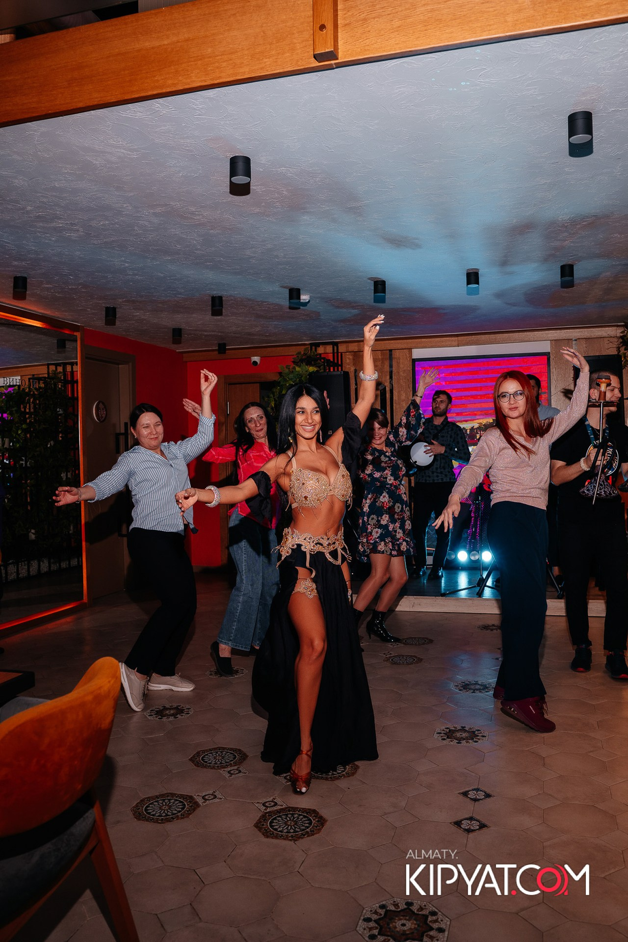 Modi Restoranchik. КИПЯТКОМ АЛМАТЫ!