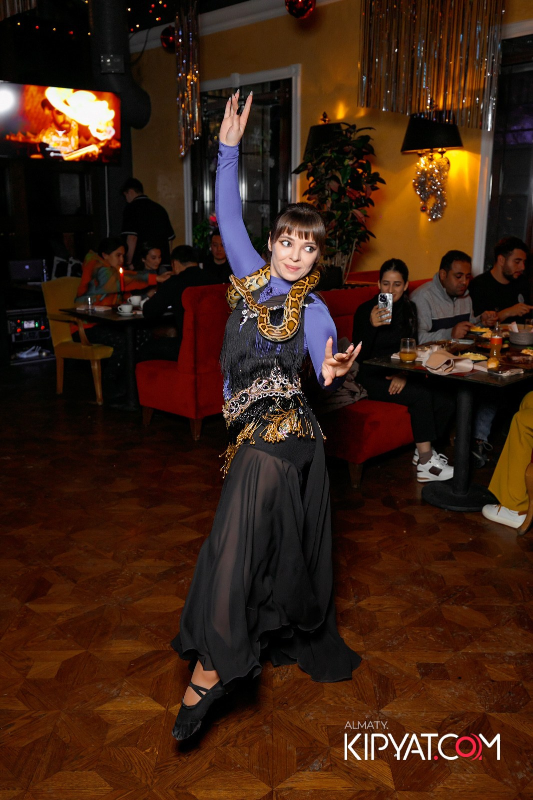 ZIYAFET STEAK HOUSE. КИПЯТКОМ АЛМАТЫ!