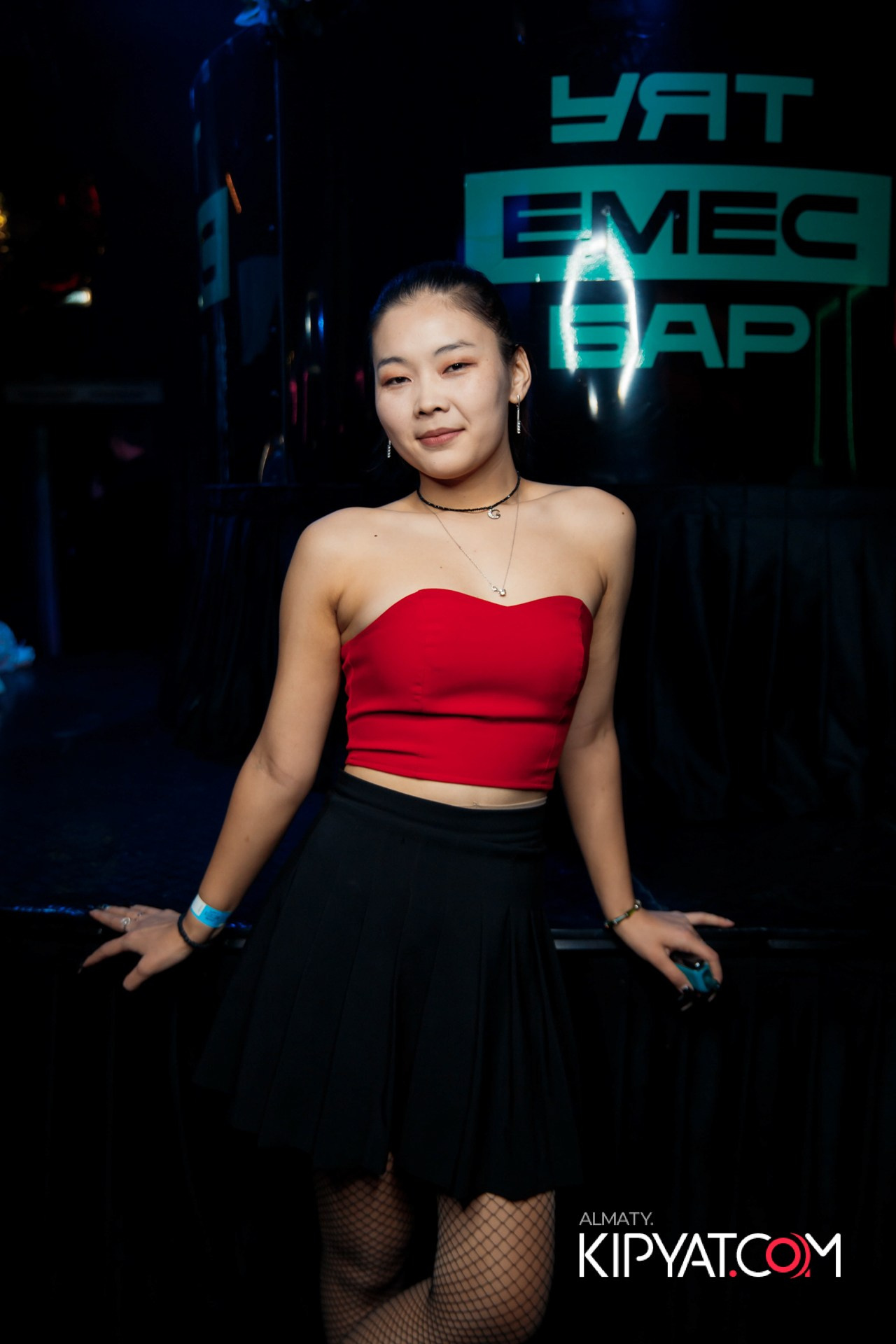 UYAT EMES BAR. КИПЯТКОМ АЛМАТЫ!