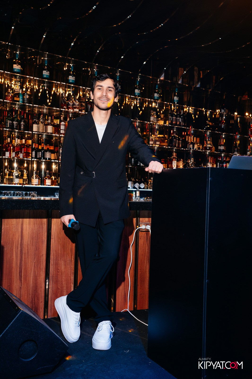 MOOD KARAOKE & TERRACE. КИПЯТКОМ АЛМАТЫ!