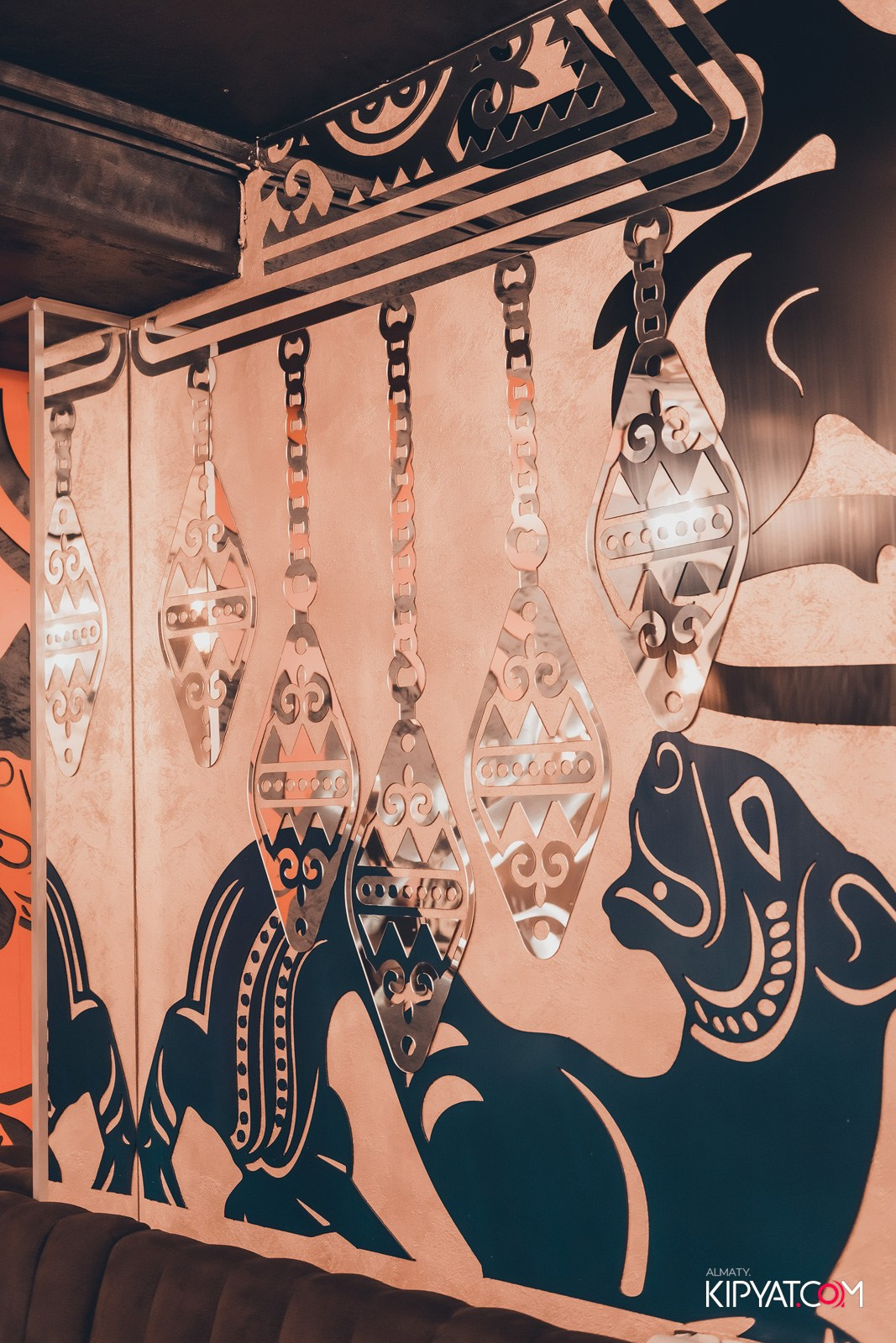 УХО И МЕДВЕДЬ НА САИНА. КИПЯТКОМ АЛМАТЫ!