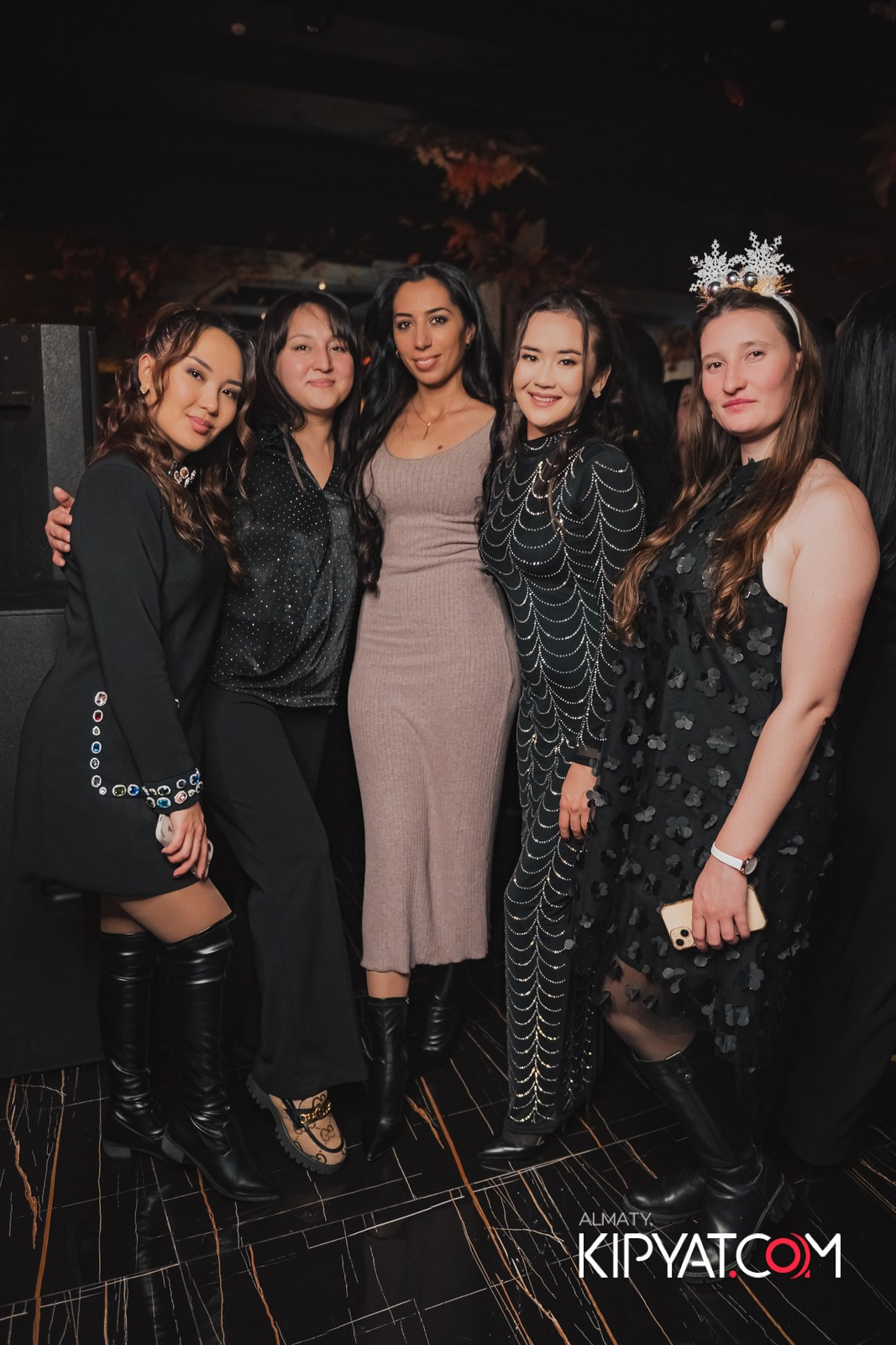 БАР ПАНАЕХАЛИ НА ДОСТЫК. КИПЯТКОМ АЛМАТЫ!