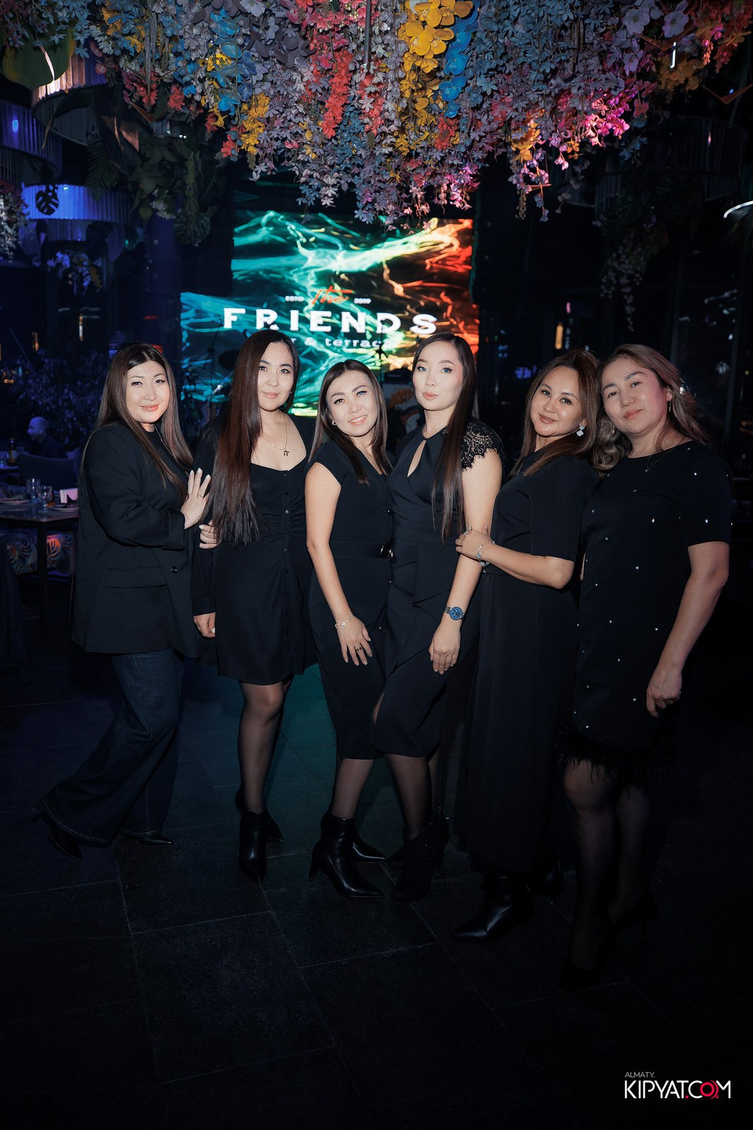 FRIENDS BAR & TERRACE. КИПЯТКОМ АЛМАТЫ!