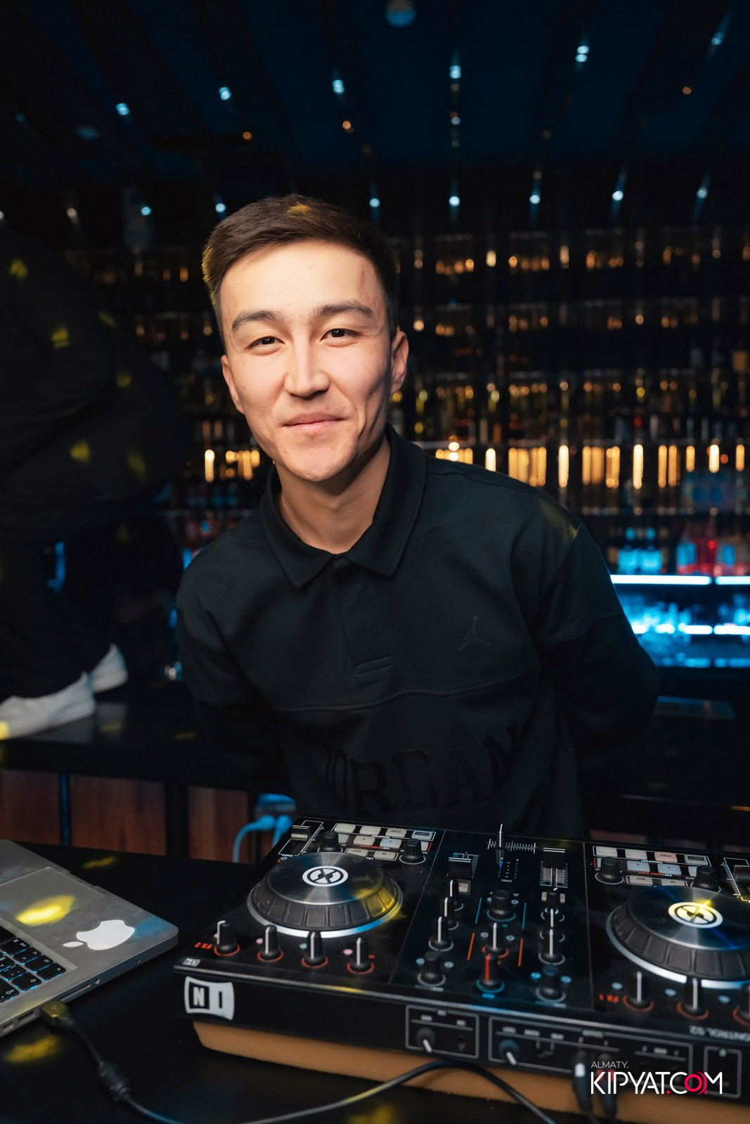 MOOD KARAOKE & TERRACE. КИПЯТКОМ АЛМАТЫ!