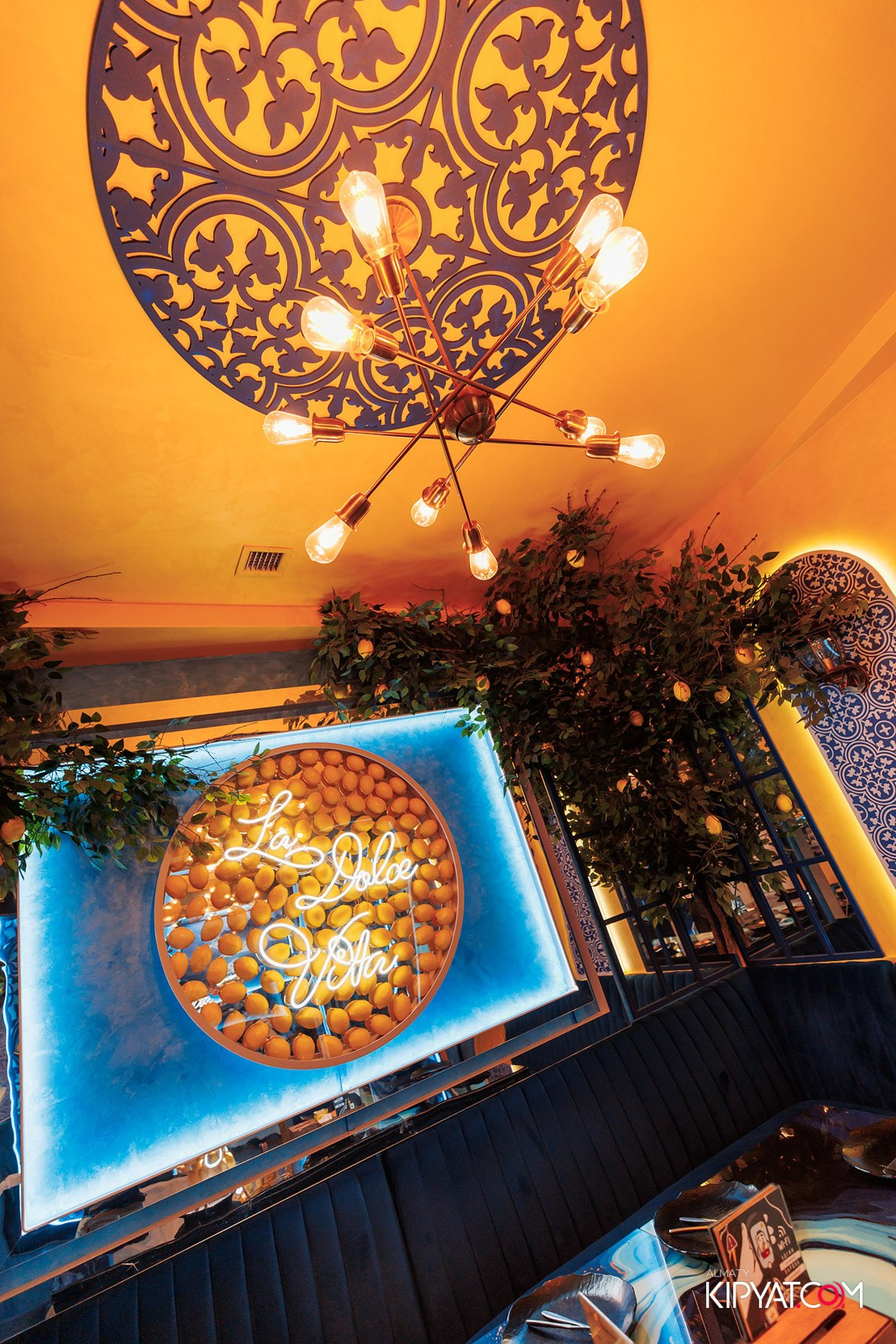 УХО И МЕДВЕДЬ НА ГАГАРИНА. КИПЯТКОМ АЛМАТЫ!