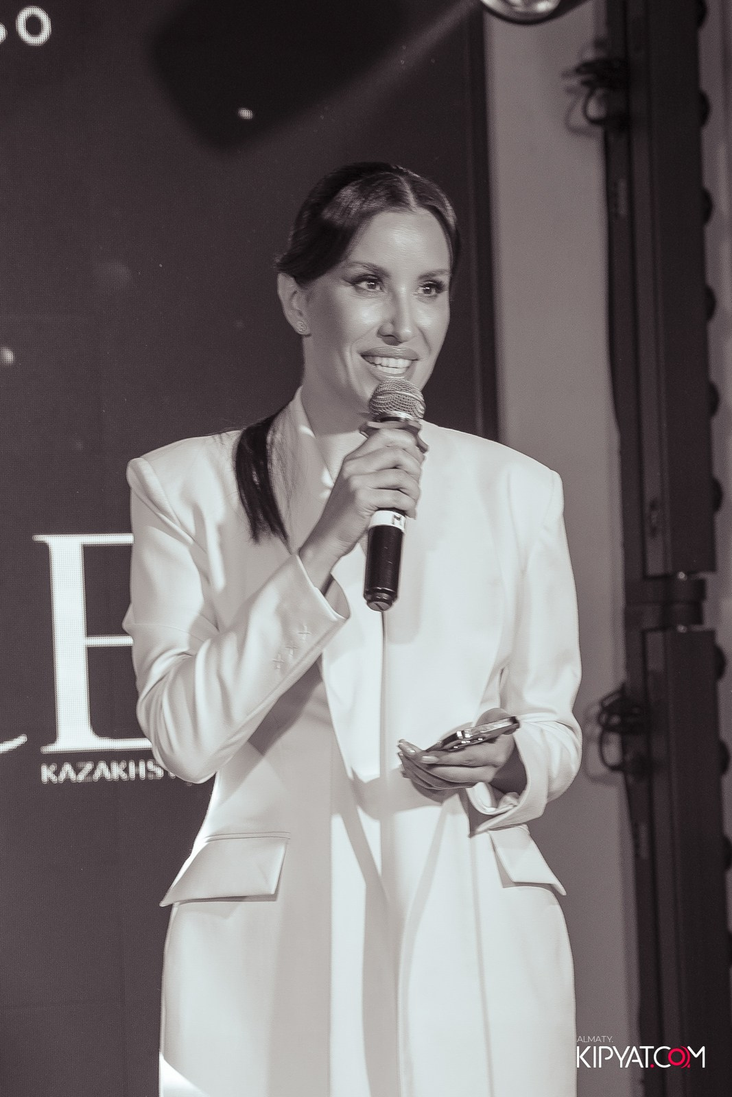 ПРЕЗЕНТАЦИЯ ЖУРНАЛА «VELLURE». КИПЯТКОМ АЛМАТЫ!