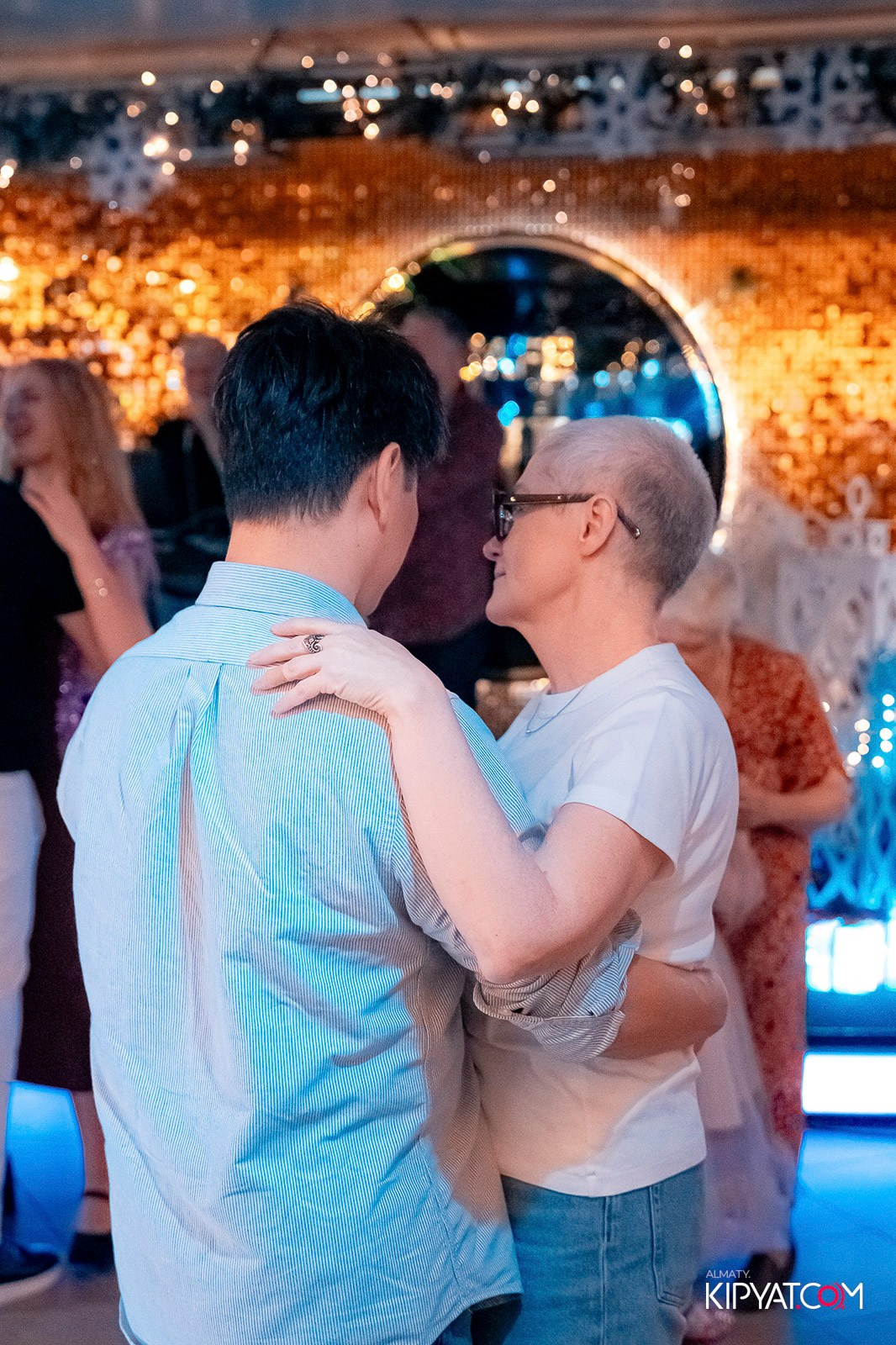 КАФЕ АЙНУР. КИПЯТКОМ АЛМАТЫ! Фотосъемка мероприятий в Алматы