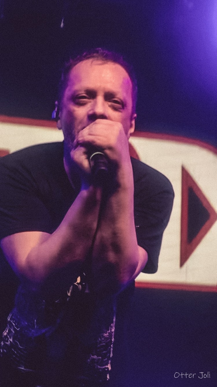 Screens. Концертный репортёр Валерия Сафина