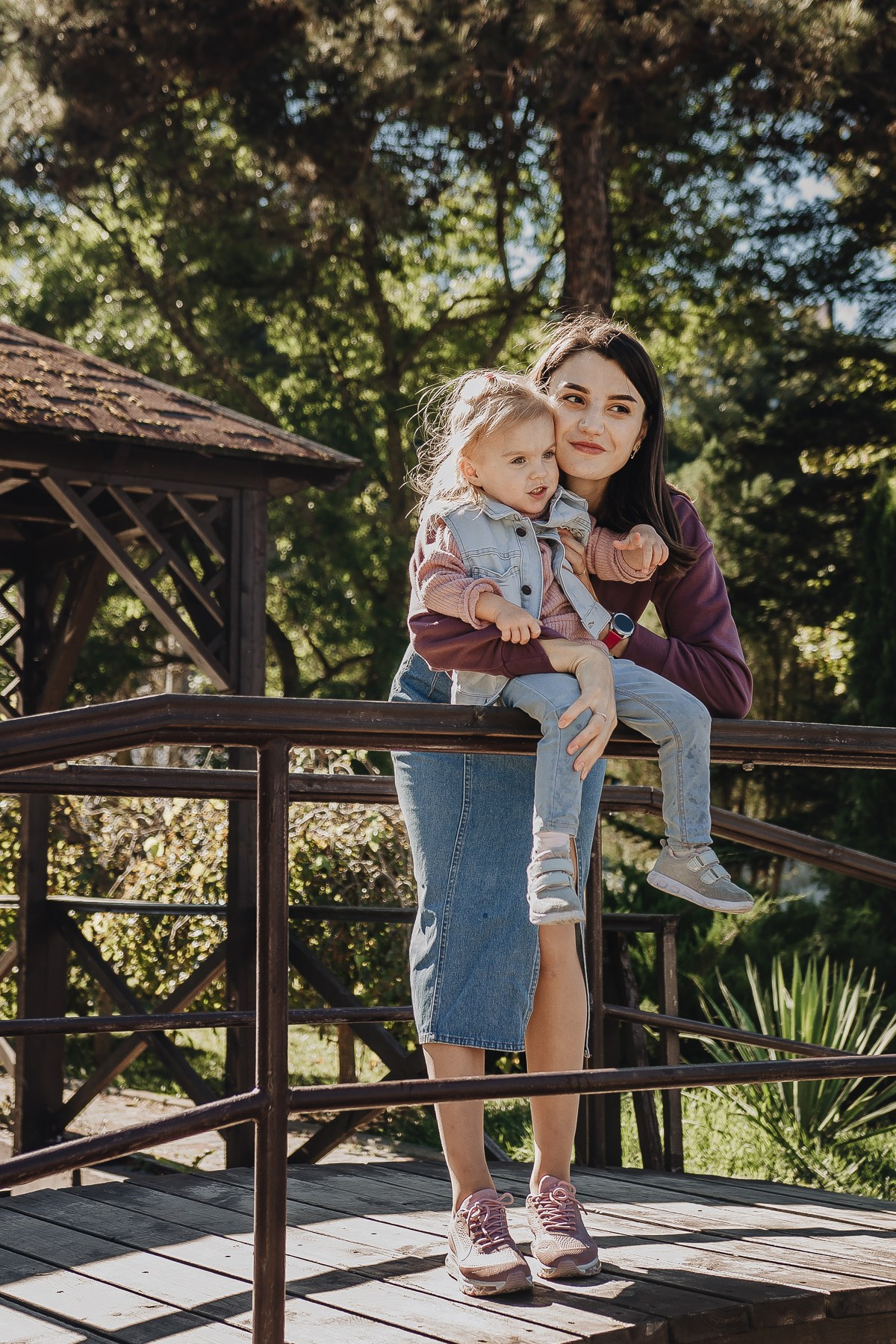 Даша с малышкой — улыбки у воды. Семейный фотограф Новороссийск, Анапа, Геленджик — Юлия Давыдова
