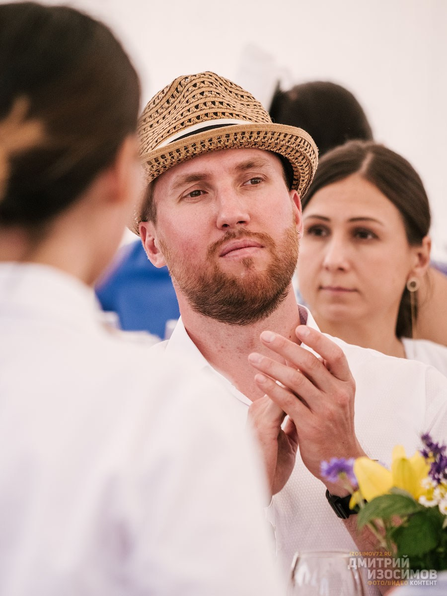 Скачки фаворитов 2024