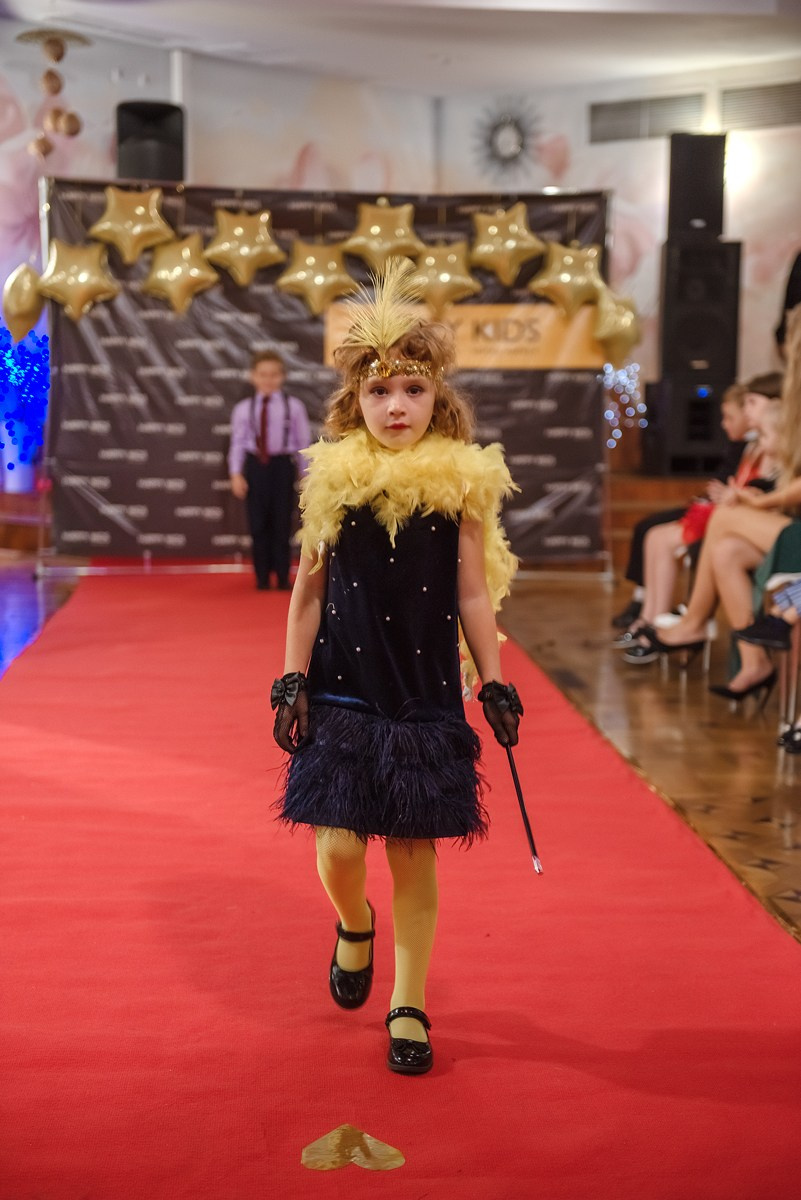 HAPPYkids дефиле санаторий Октябрьский. Семейный и коммерческий фотограф в Сочи Александр Бодунов