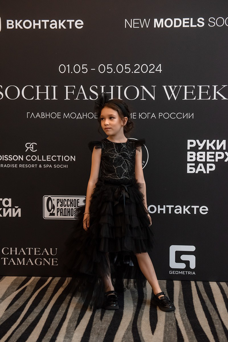 SochiFashionWeek2024 дизайнер Кибовская. Семейный и коммерческий фотограф в Сочи Александр Бодунов