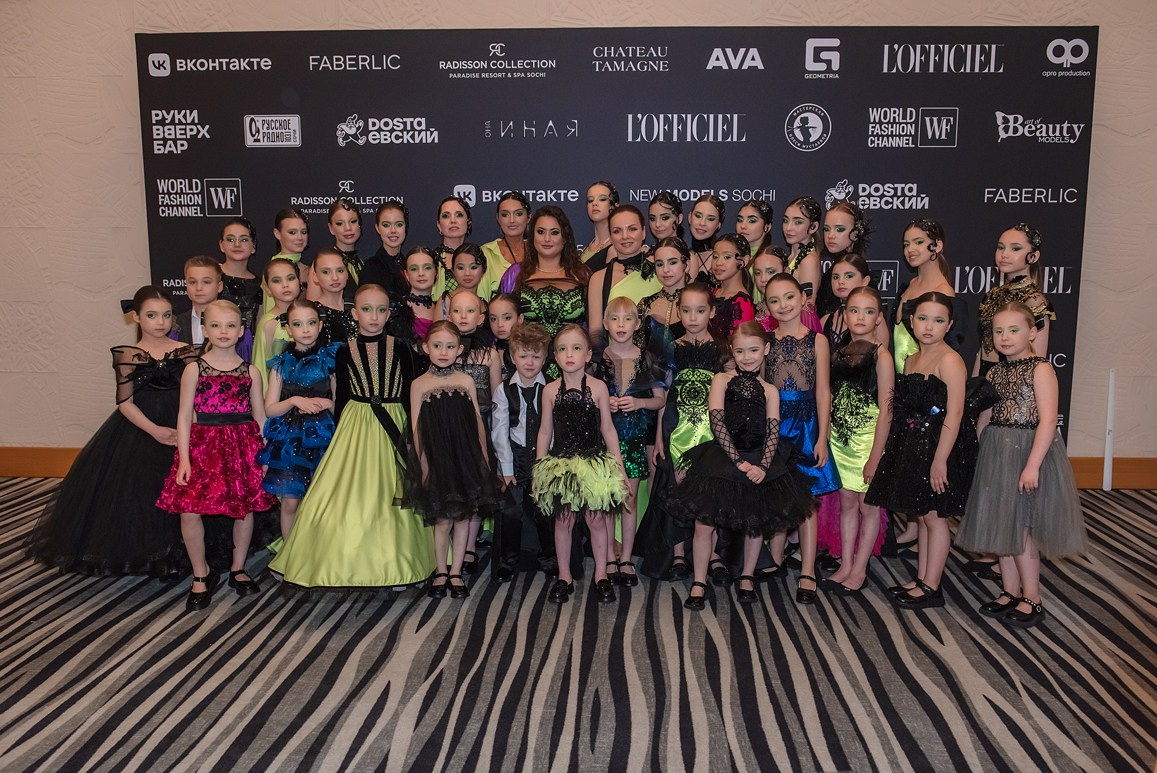 SochiFashionWeek2024 дизайнер Кибовская. Семейный и коммерческий фотограф в Сочи Александр Бодунов