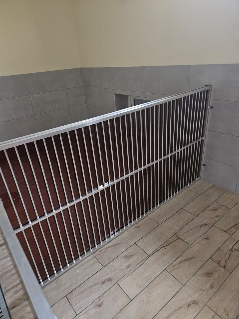 Ограждения боксов в питомнике МД-005