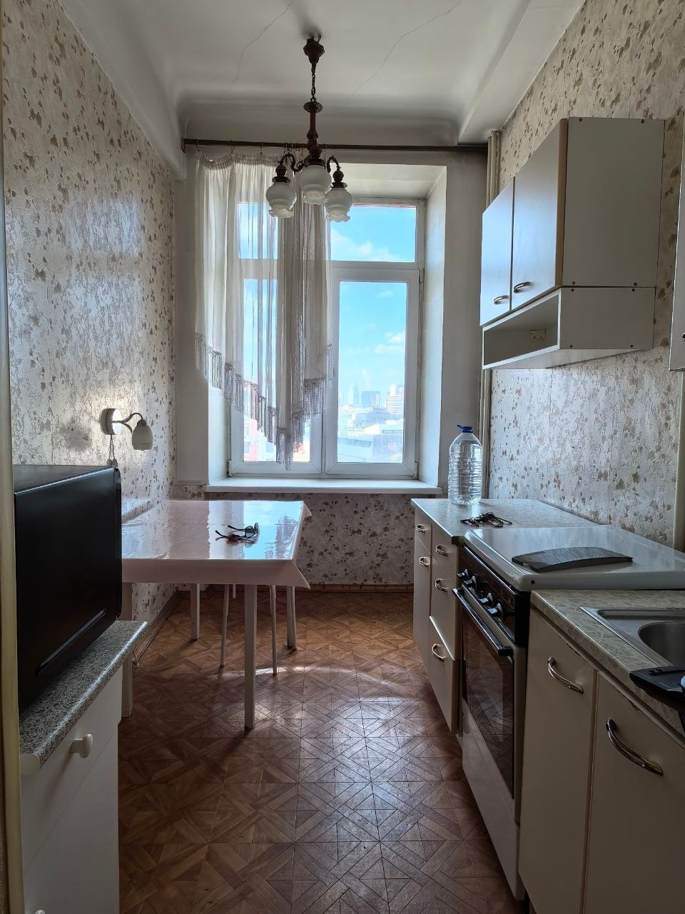 Кутуза Флиппинг, 54 м. Главная