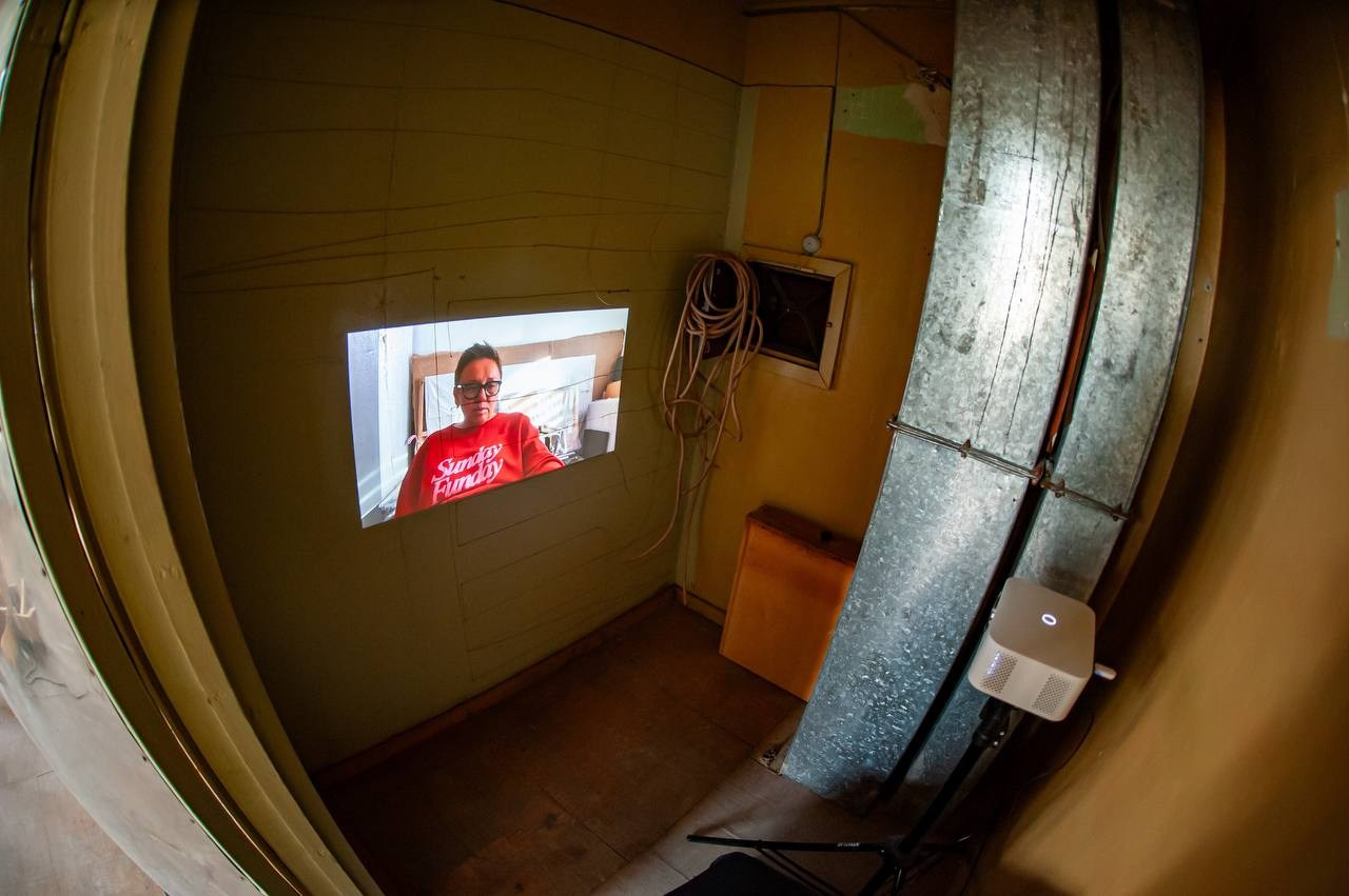 Проект " Только для граждан РФ». Лилия Ким. Междисциплинарный художник