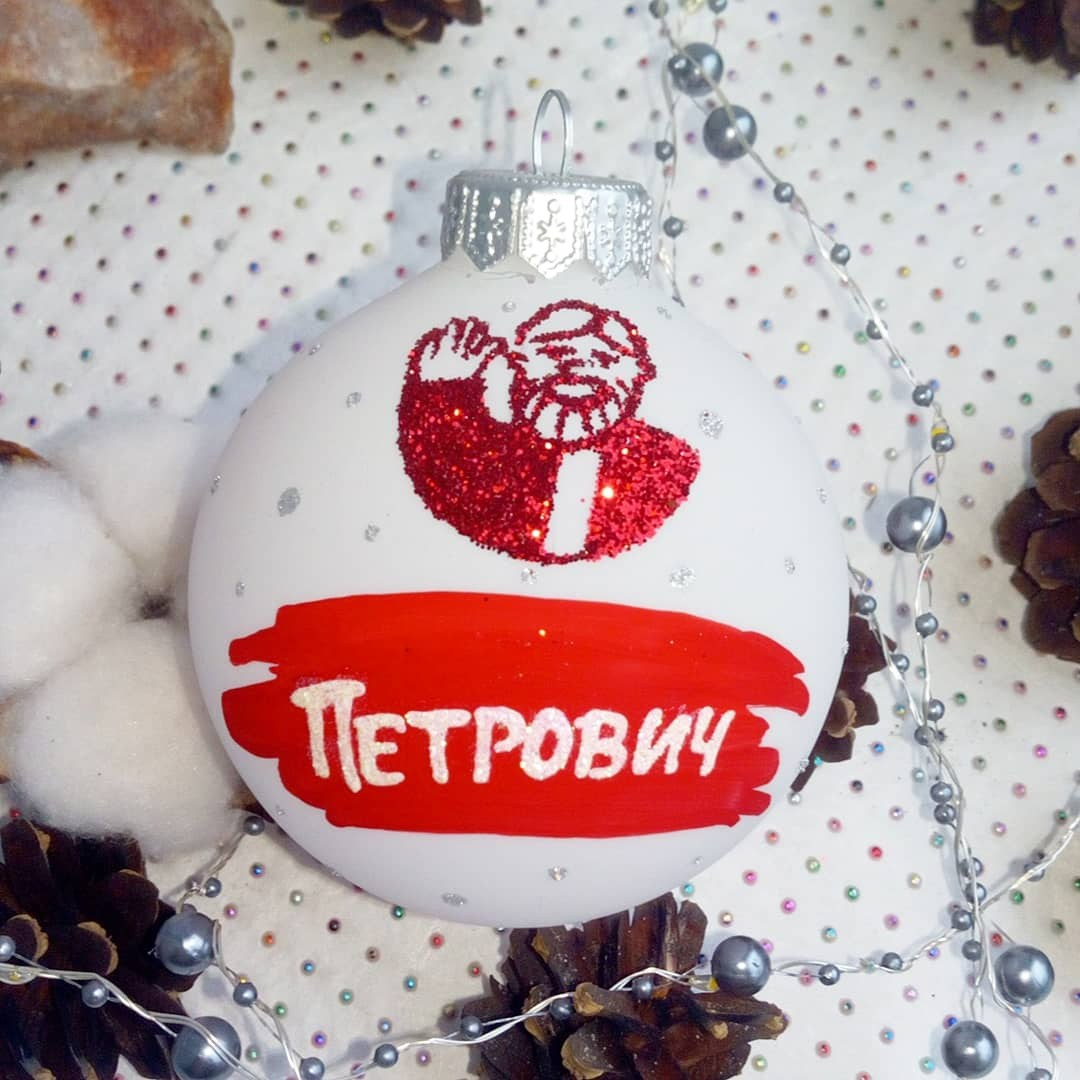 Художественная ручная роспись елочных шаров, корпоративные подарки и восковые аромасвечи