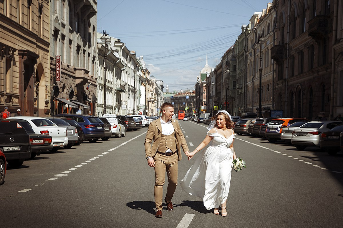 Свадебный фотограф в СПб. Фотограф крещение венчание в Петербурге! Помогает подобрать храм и посоветовал душевного батюшку в СПб
