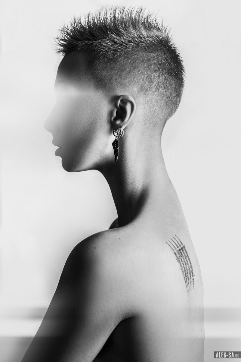 Черно-белый портрет, минимализм