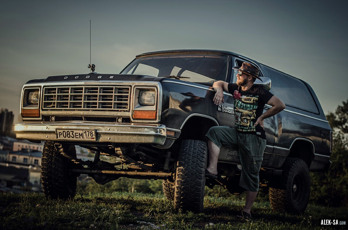 Ретро-пикап на лифте — портрет, фотограф Краснодар