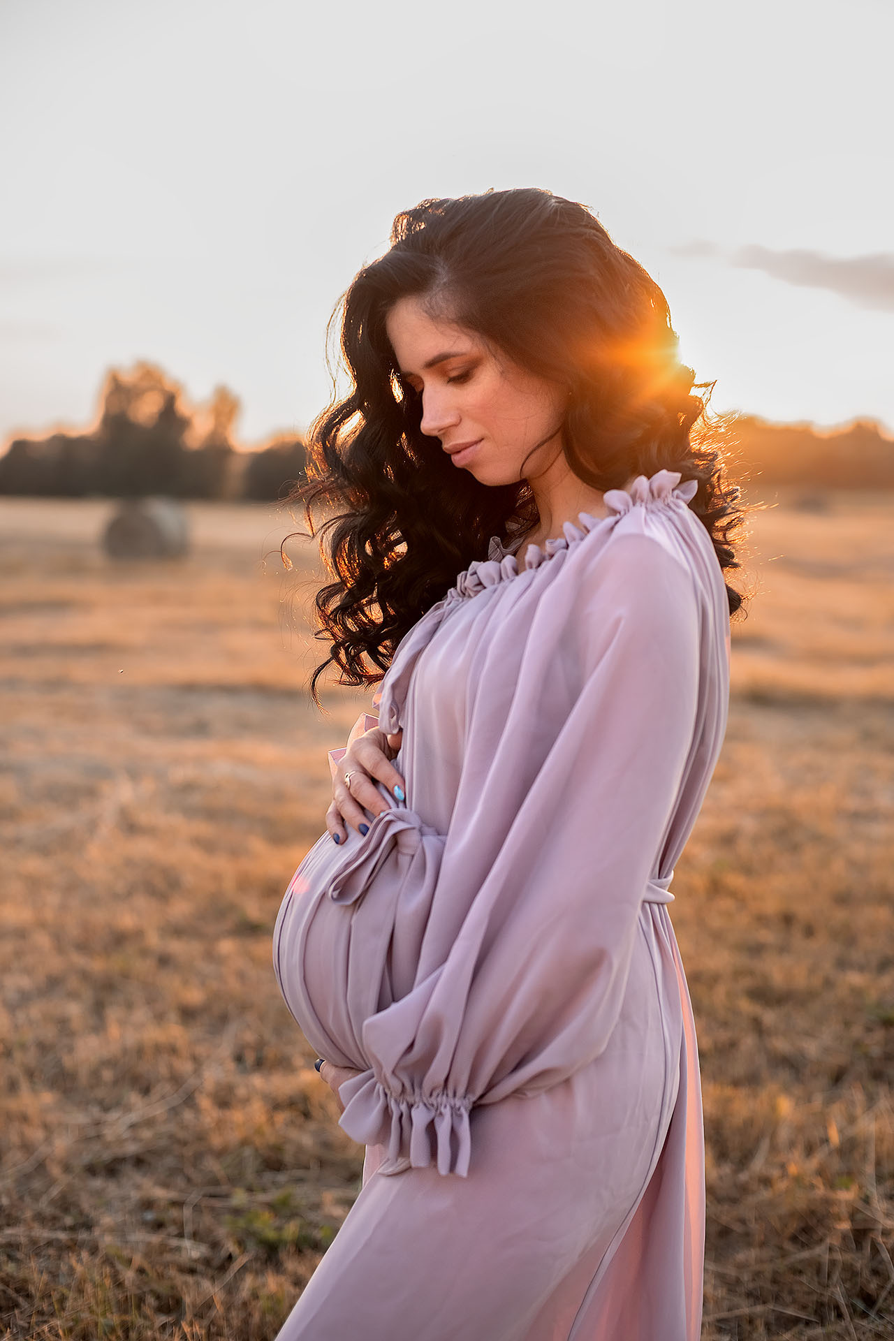 Фотосессия беременности в полях. Фотограф Юлия Кондратьева