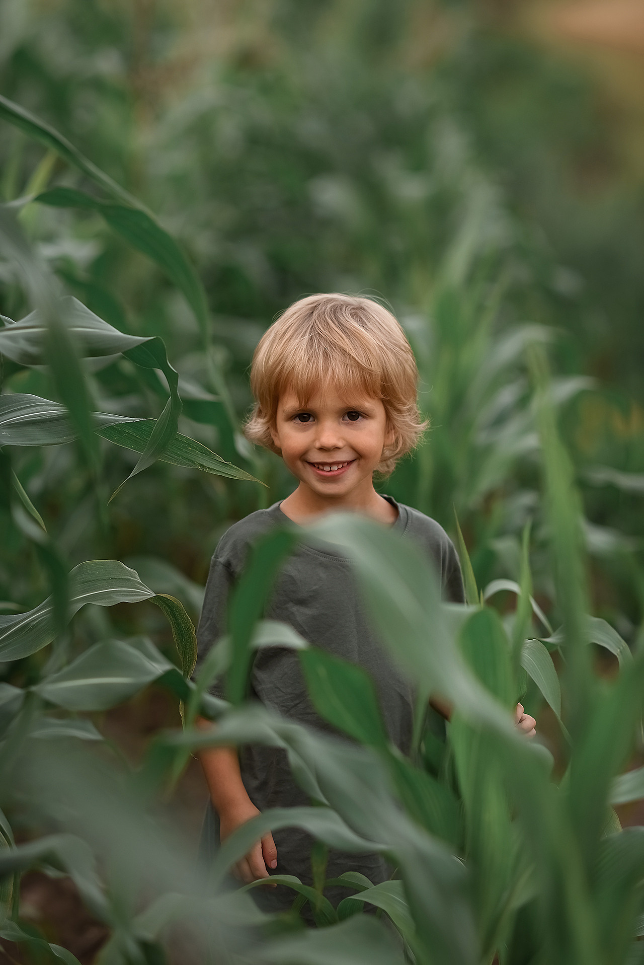 Фотосессия в поле. Фотограф Юлия Кондратьева